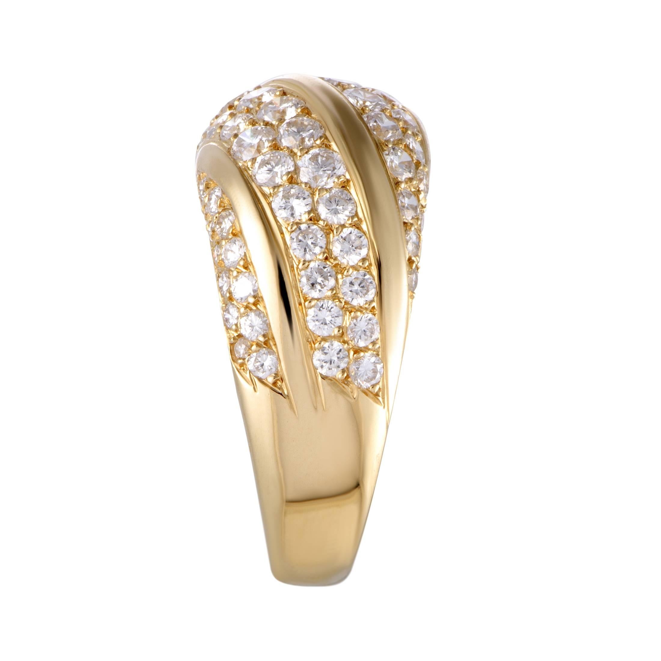 Van Cleef & Arpels 18 Karat Gelbgold Zweireihiger Diagonaler Diamant Pave Band Ring (Rundschliff)