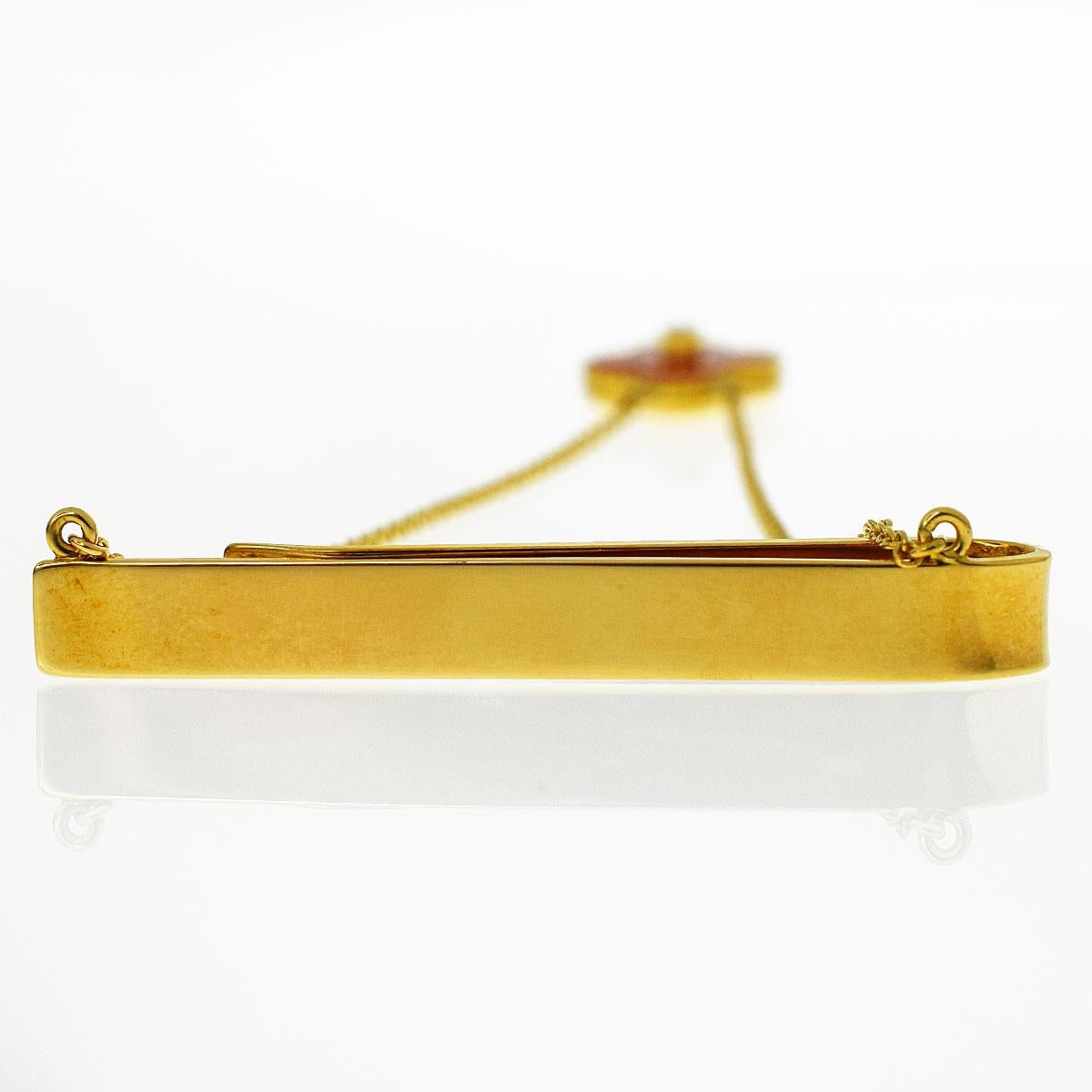 Van Cleef & Arpels 18 Karat Yellow Gold Vintage Alhambra Diamond Coral Tie Pin  4