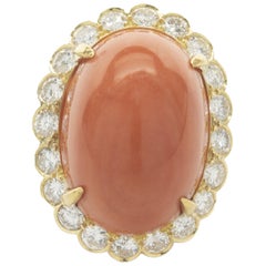 Van Cleef & Arpels Anello in oro giallo 18 carati con corallo vintage e diamanti