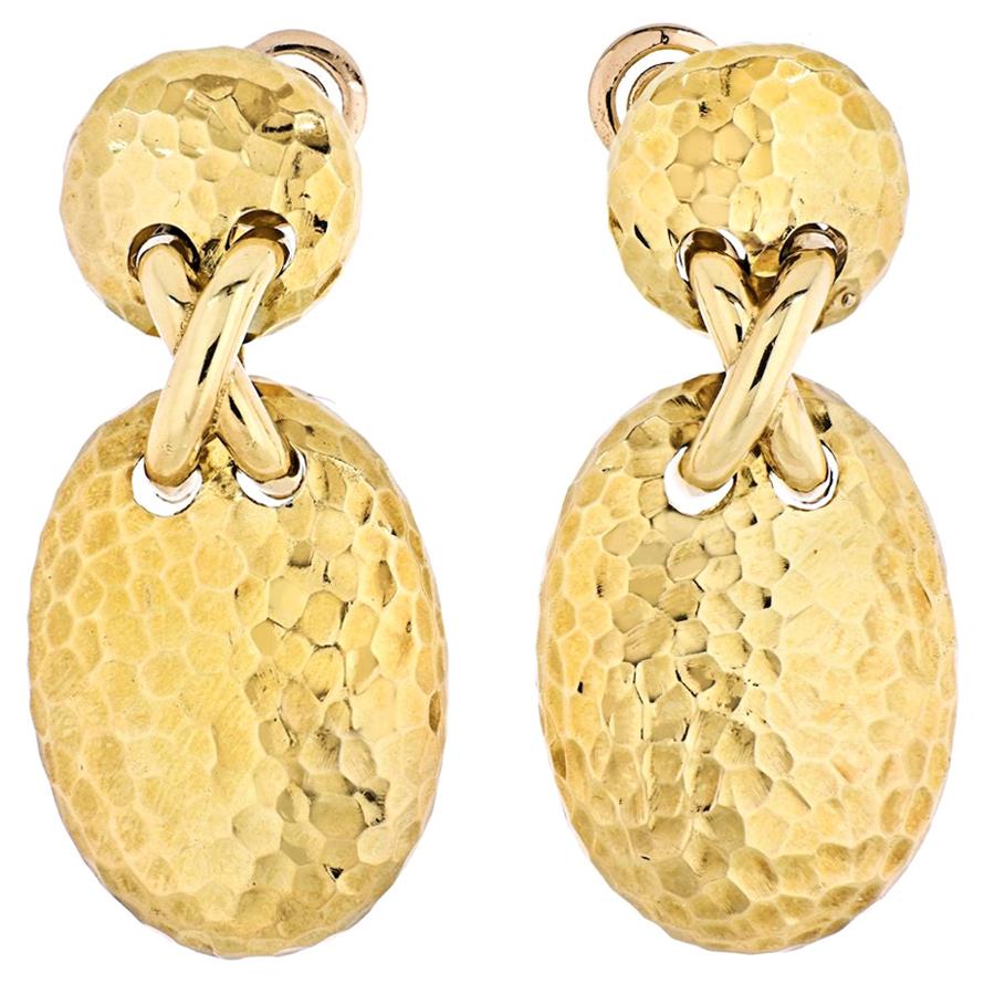 Van Cleef & Arpels 18 Karat Yellow Gold Vintage Oval Clip-On Earrings