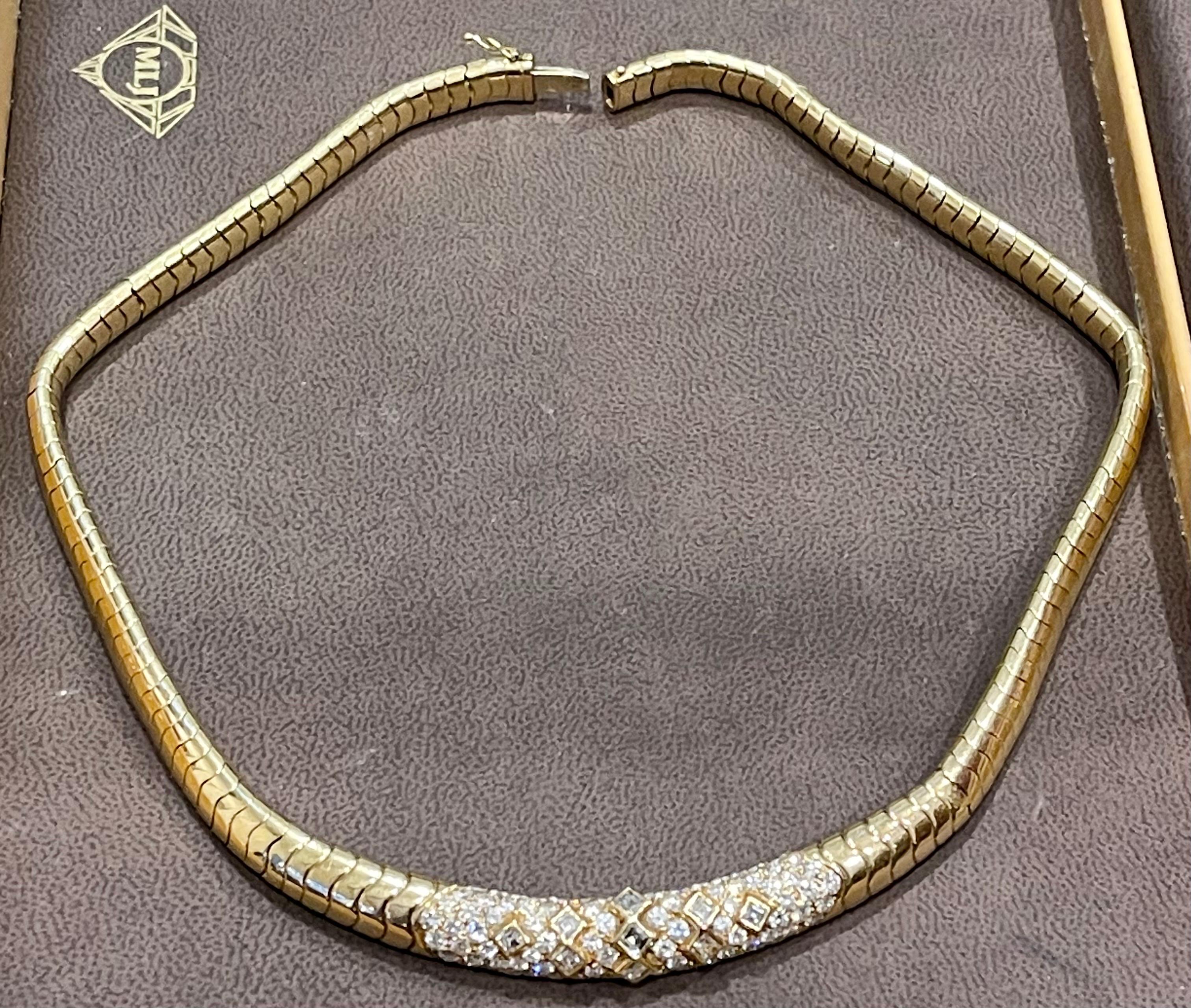 Van Cleef & Arpels 18 Kt Yellow Gold and  5.6 Ct Diamond Collar/Choker Necklace For Sale 11