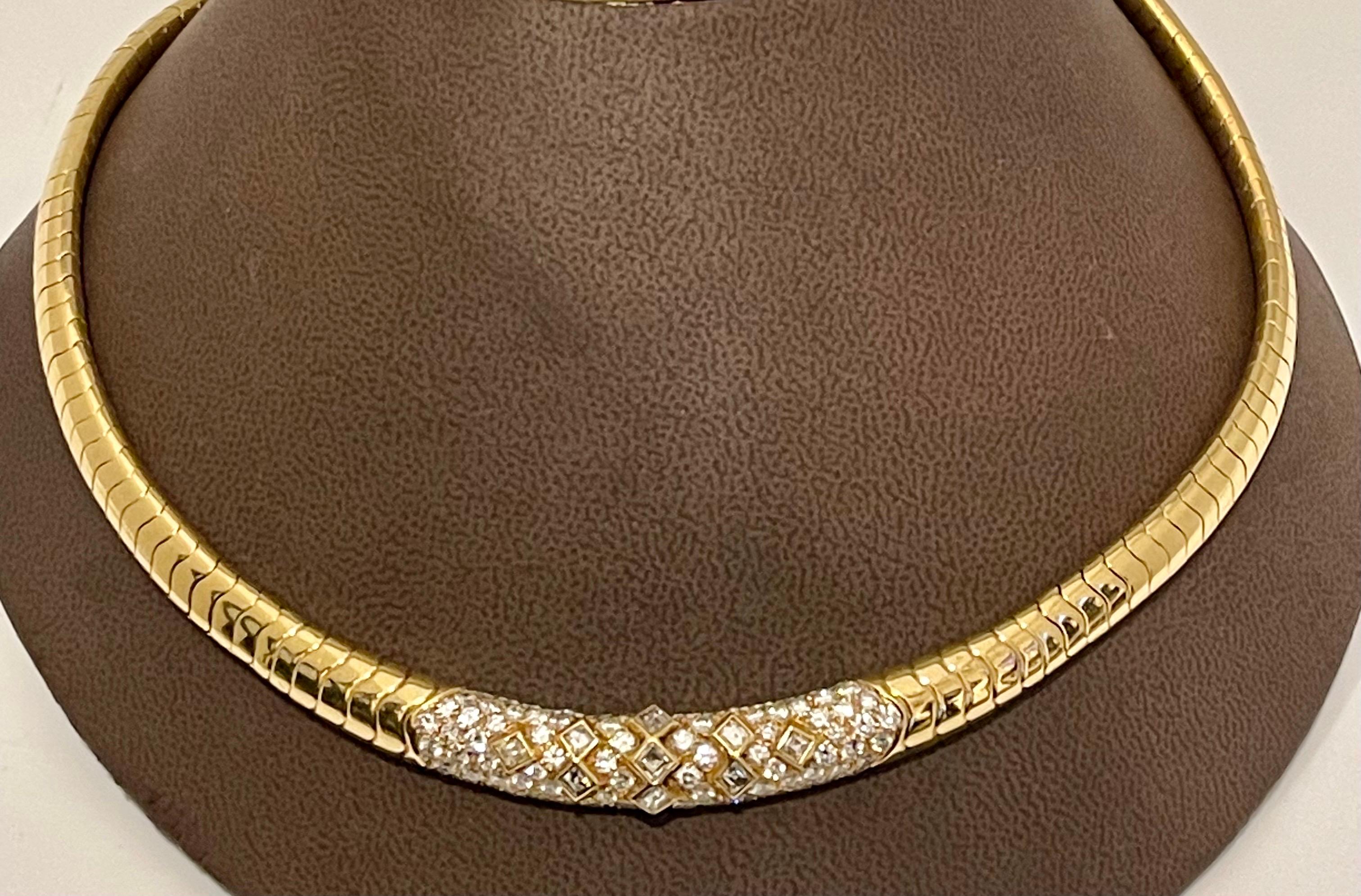 Van Cleef & Arpels 18 Kt Yellow Gold and  5.6 Ct Diamond Collar/Choker Necklace For Sale 12