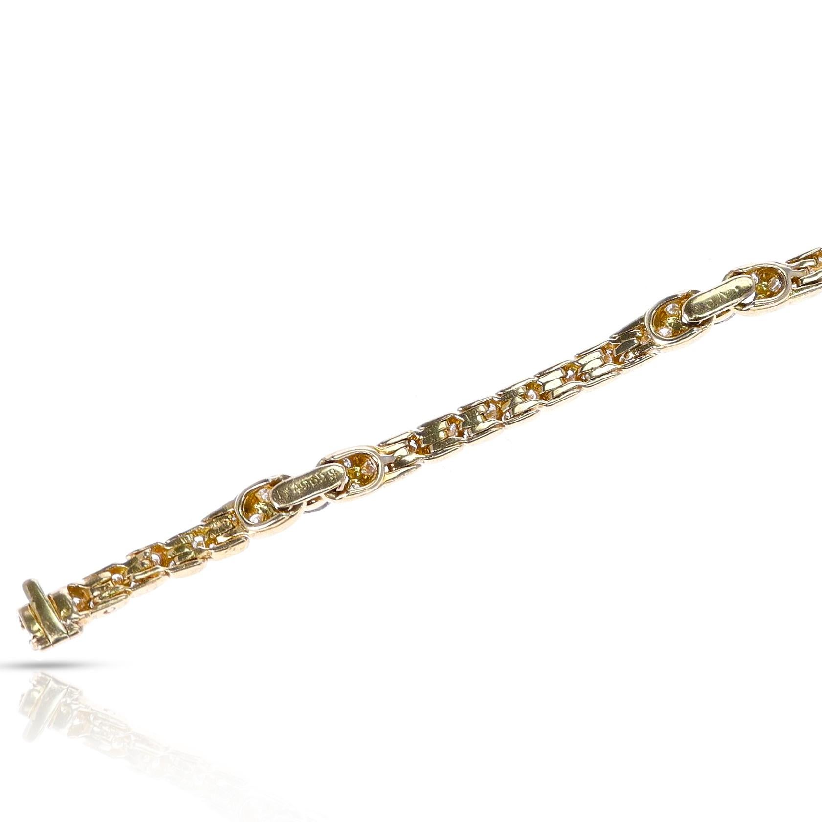 Taille ronde Van Cleef & Arpels Bracelet en or 18 carats avec diamants ronds et marquises en vente