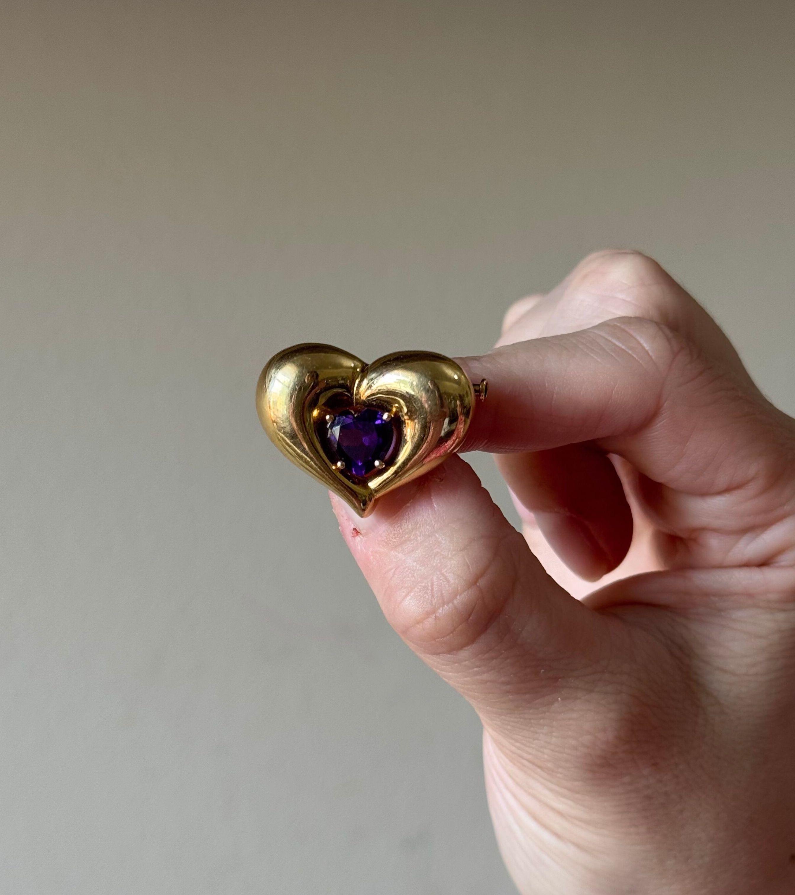 Van Cleef & Arpels 18k Gold Amethyst Heart Brooch For Sale 1