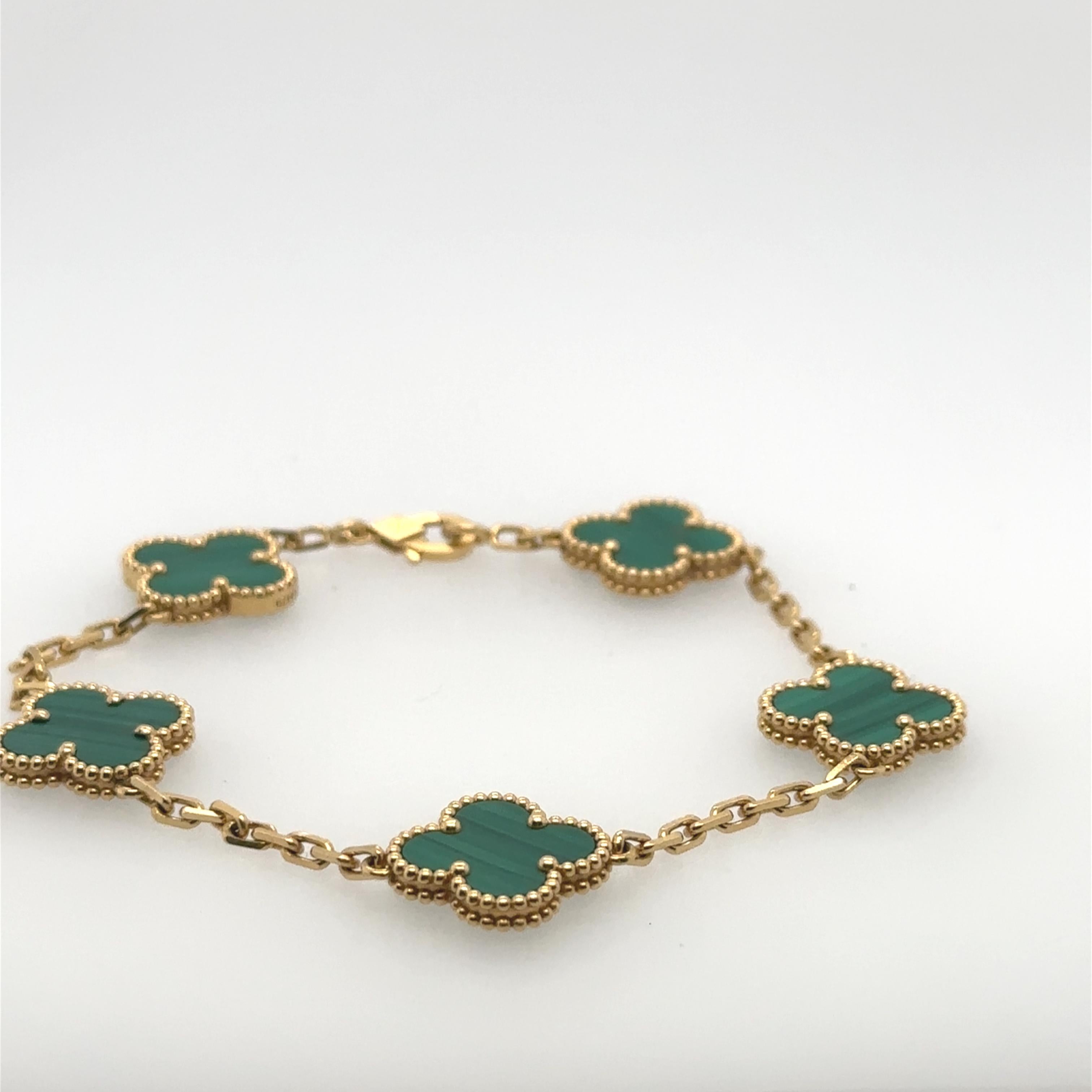 Van Cleef & Arpels 18k Gold and Malachite Alhambra Bracelet In Excellent Condition In Vaughan, CA