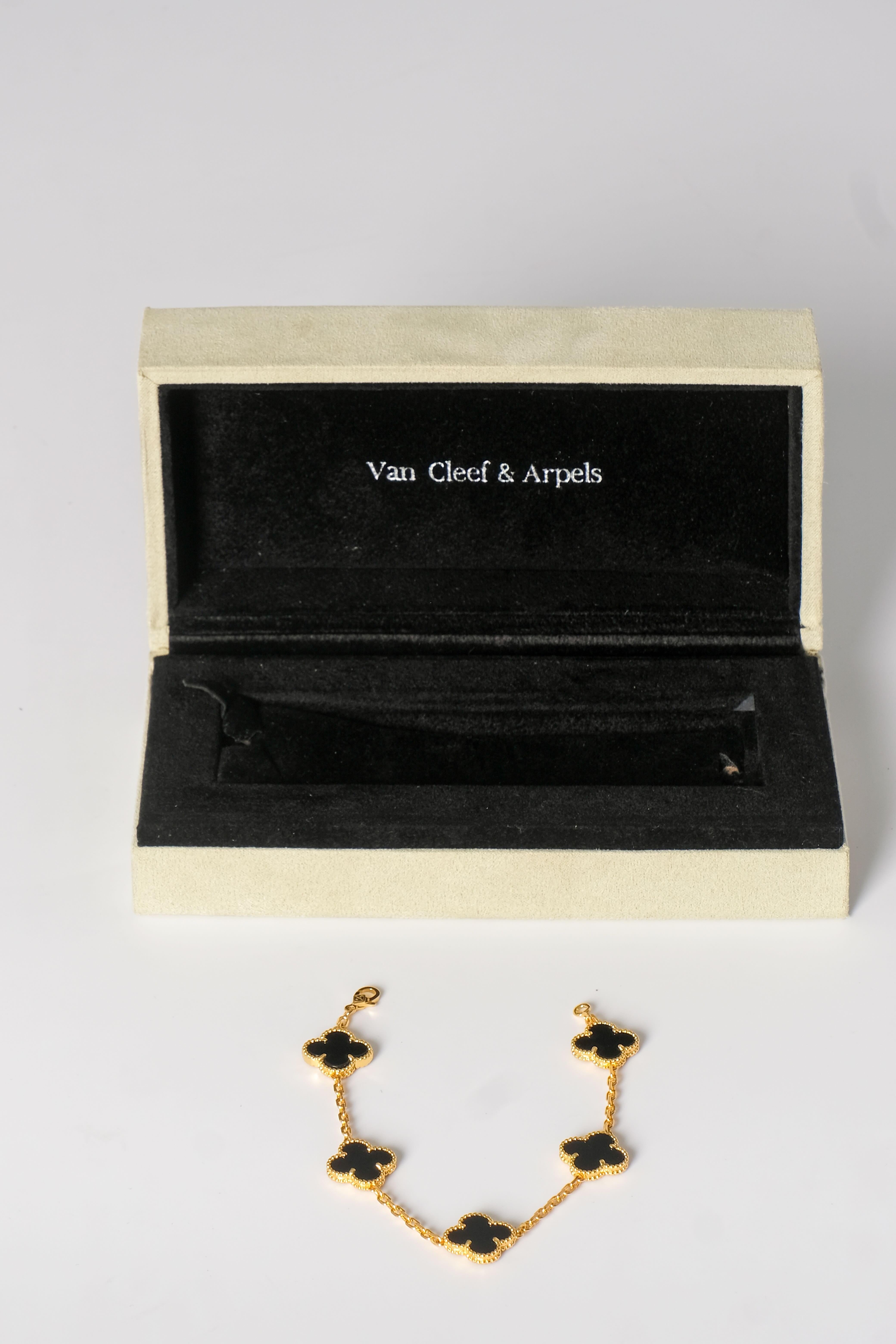 Women's or Men's Van Cleef & Arpels 18k Gold & Black Alhambra 5 Motif Bracelet