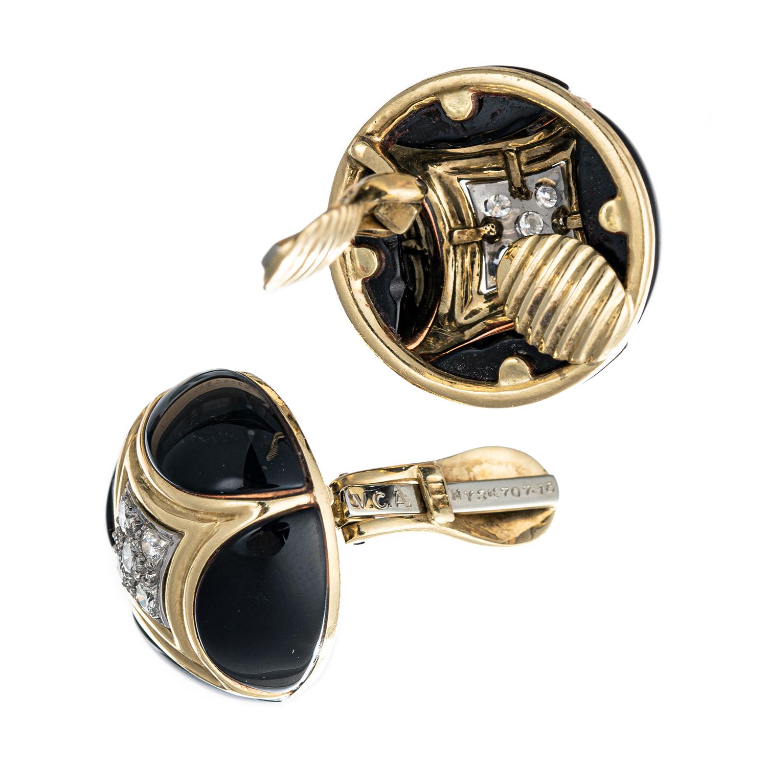 Modern Van Cleef & Arpels 18k Gold Black Onyx Diamond Clip Earrings