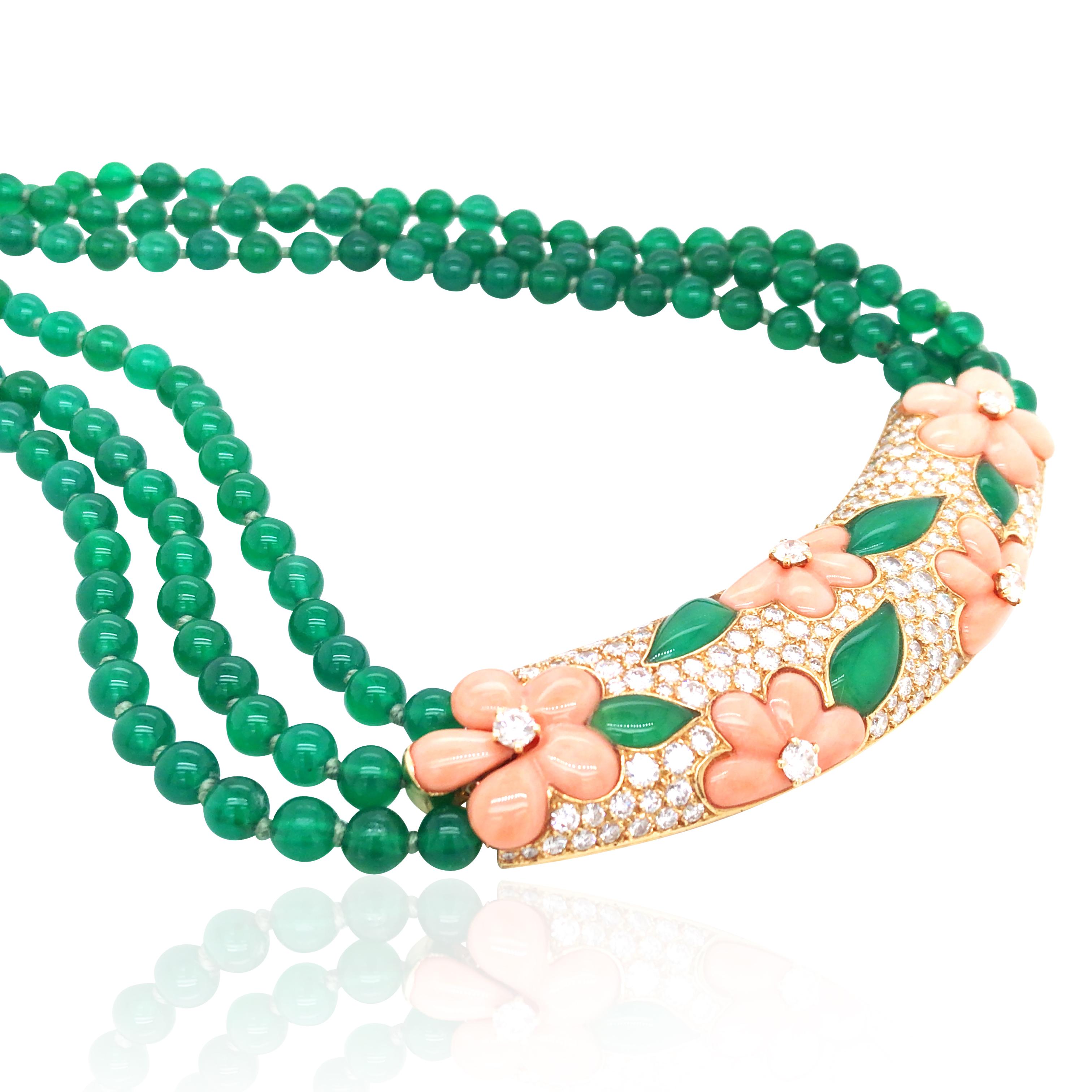 Van Cleef & Arpels, 18K Gold Coral Emerald Diamond Necklace, Earrings and Ring. Diamond total approx. 3.44ct.
Ring size: 6. 
Weight: necklace 56.96 grams, ring 11.61 grams, earrings 12.19 grams
Measurement: 41.5cm necklace length, 2.5 x 1.8cm