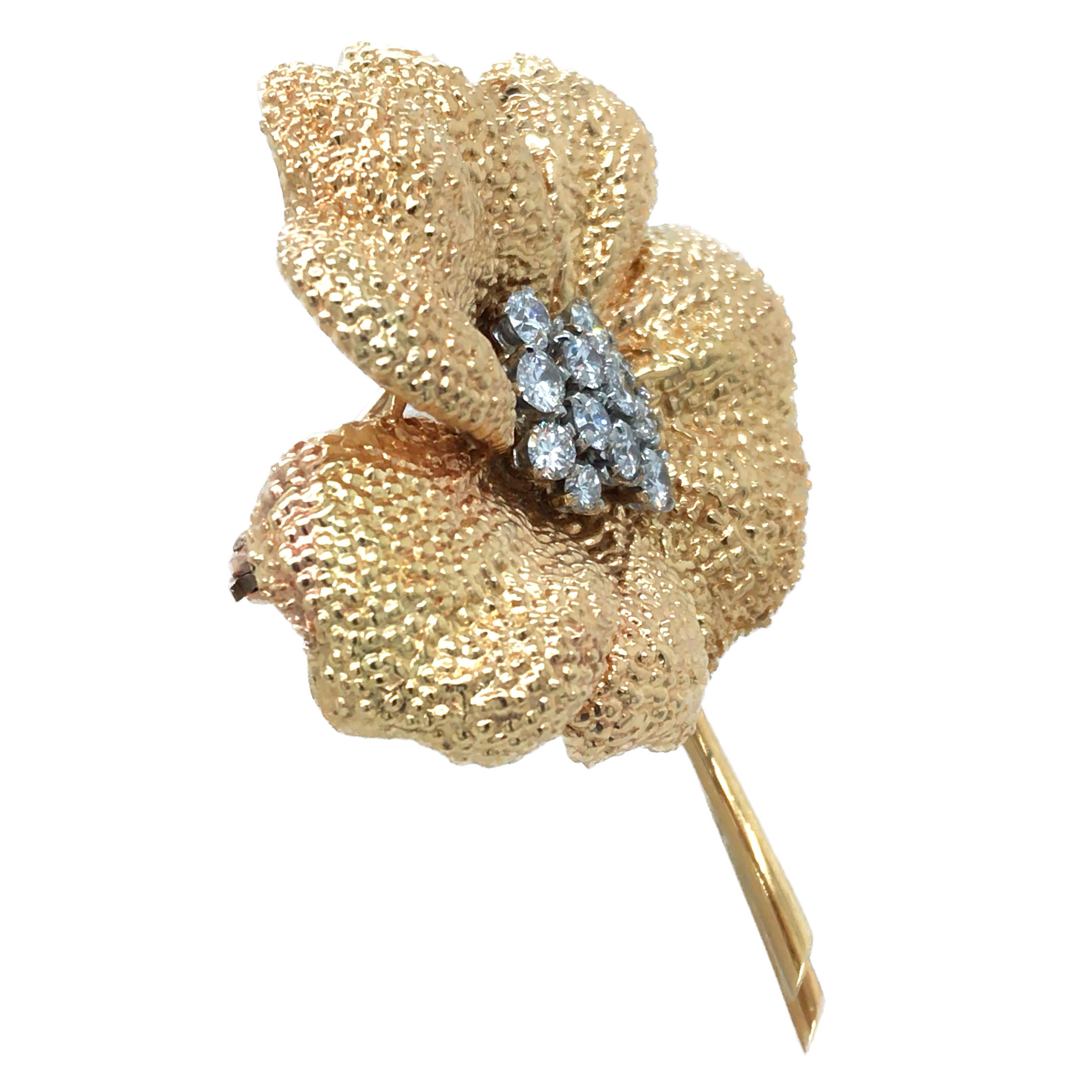 Van Cleef & Arpels, Broche y pendientes de diamantes de oro de 18 quilates Corte redondo en venta