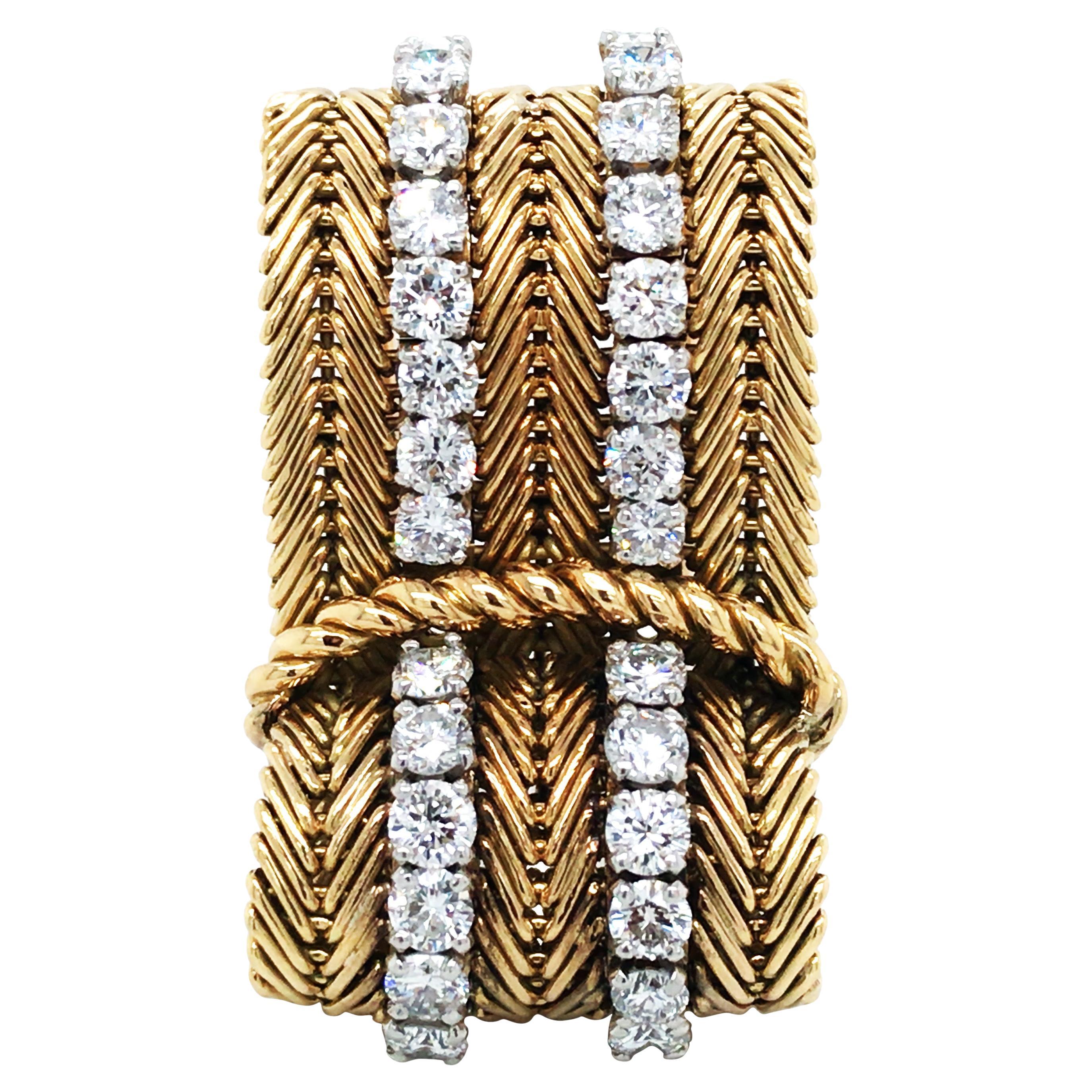 Van Cleef & Arpels, 18K Gold Diamond Brooch