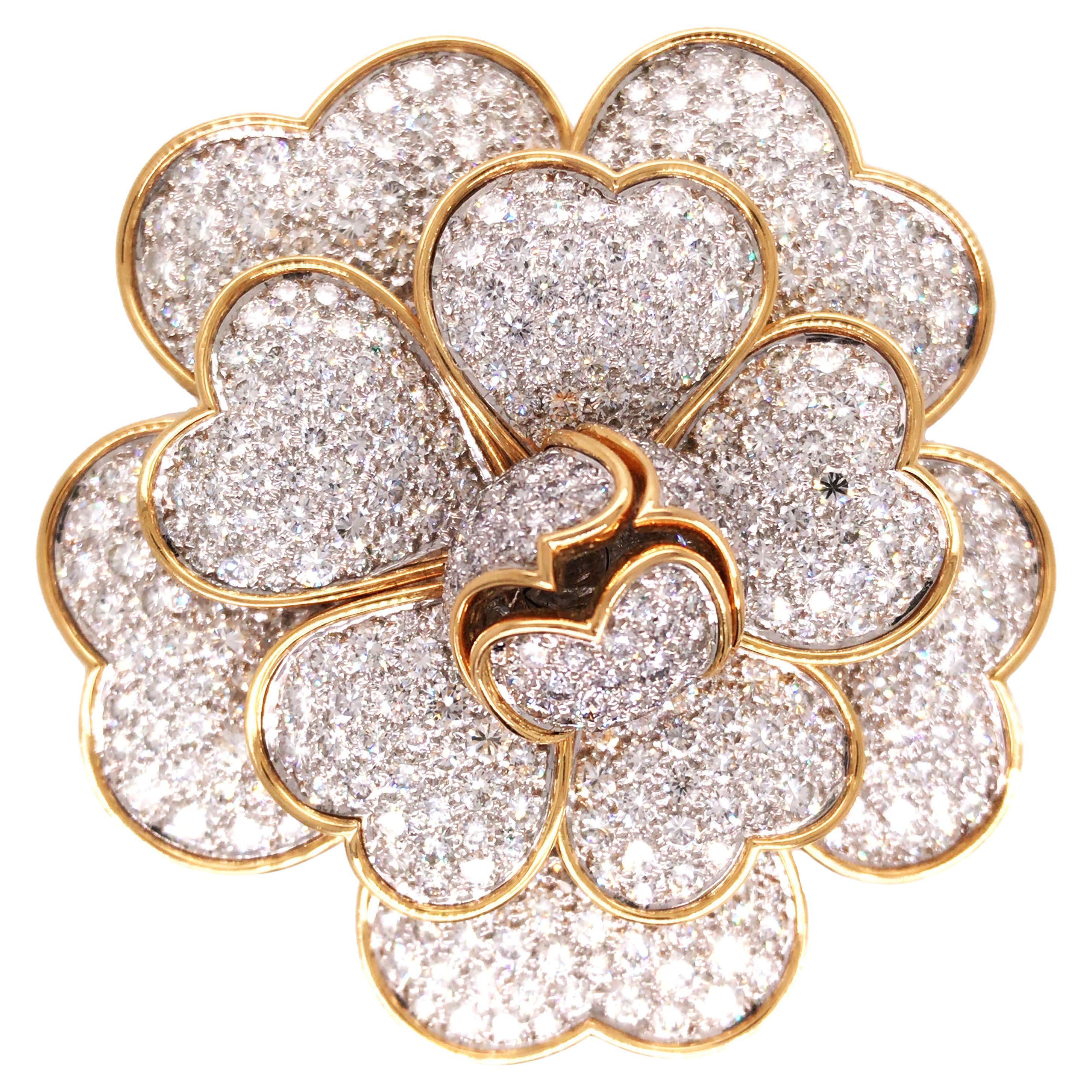 Van Cleef & Arpels, 18K Gold Diamond Flower Brooch