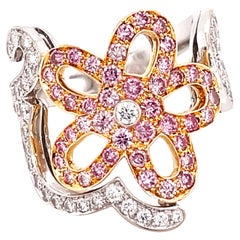 Van Cleef & Arpels, 18K Gold Diamond Pink Diamond Ring