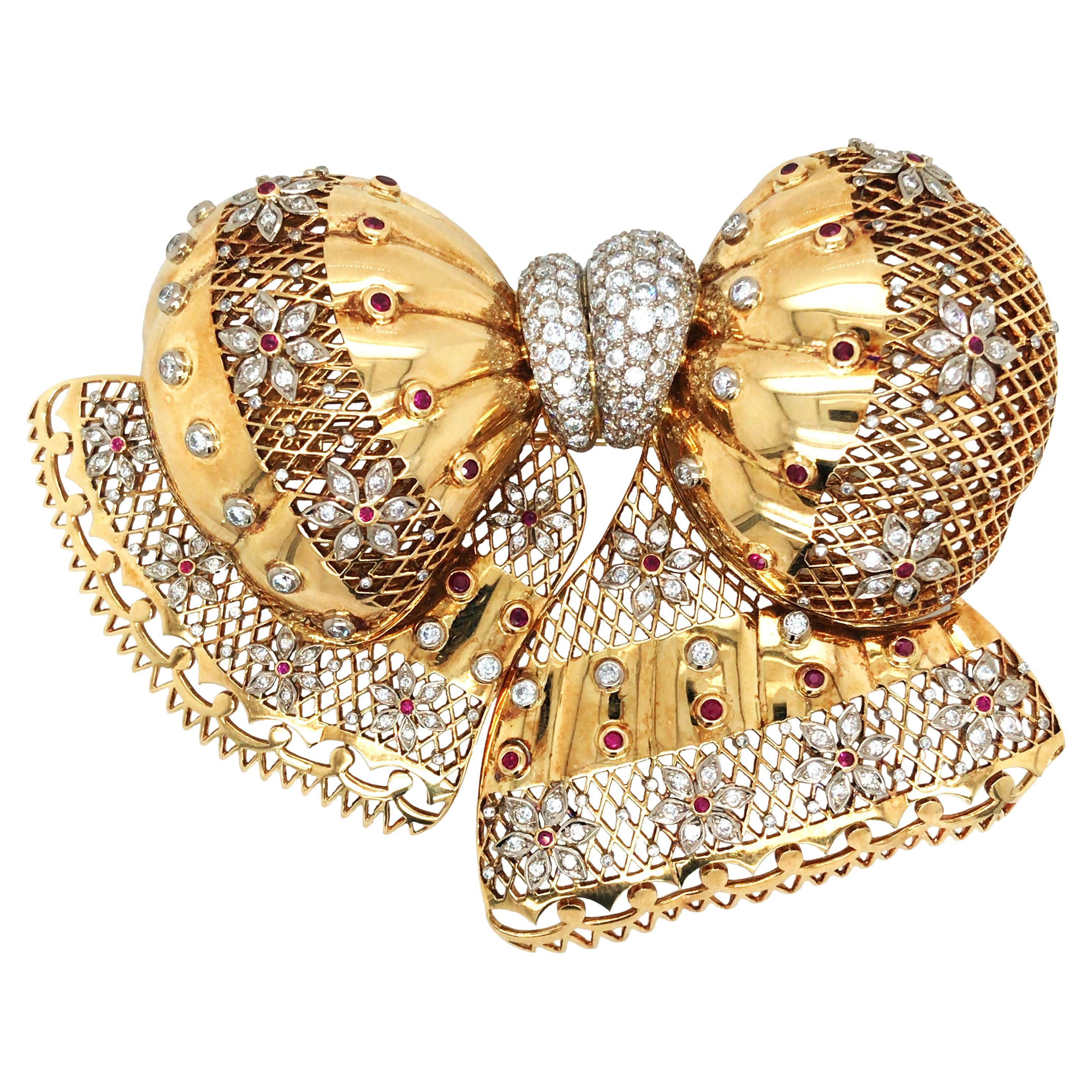 Van Cleef & Arpels, 18K Gold Diamond Ruby Bow Brooch