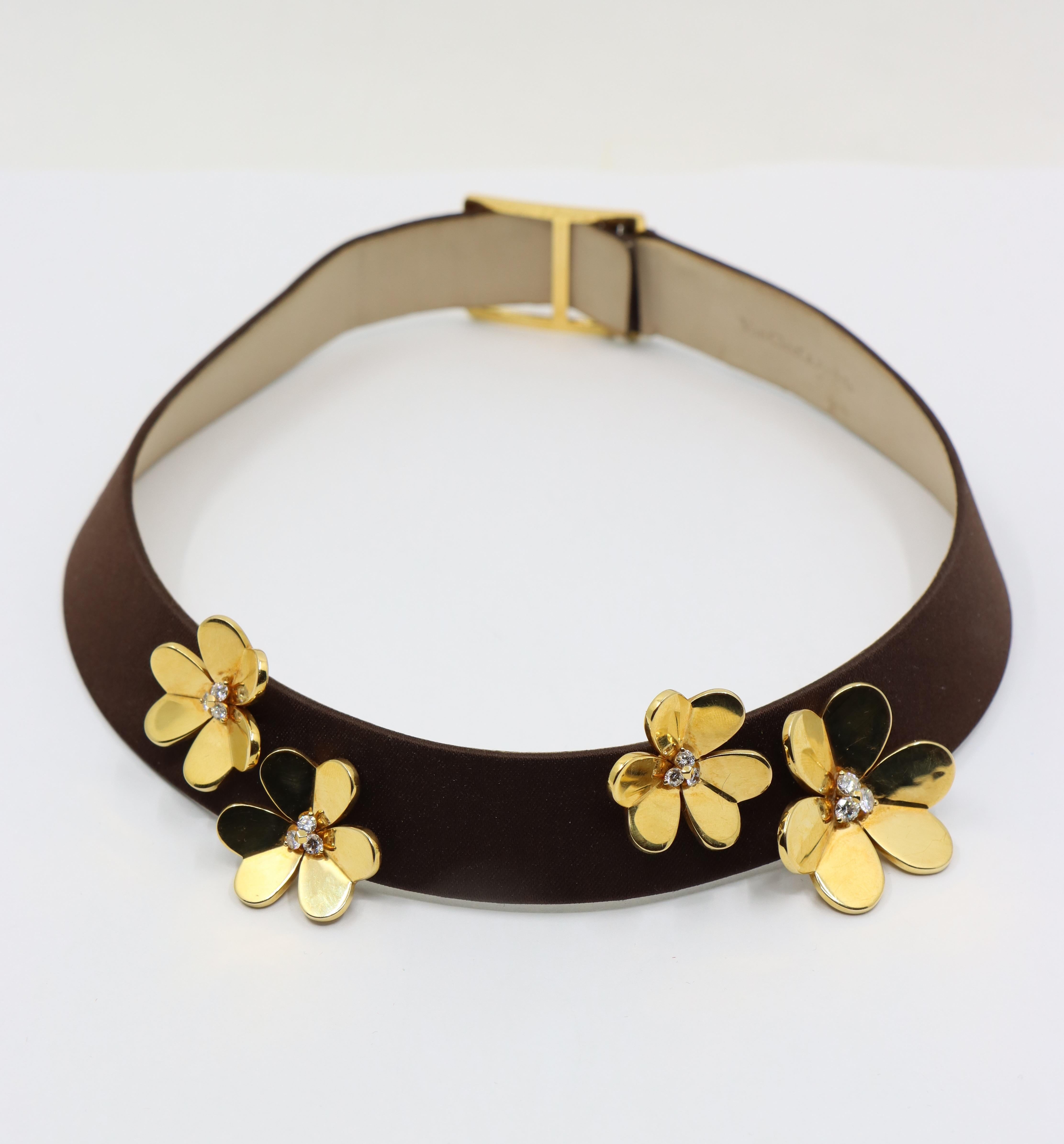 Round Cut Van Cleef & Arpels 18K Gold Diamonds Frivole Silk Choker