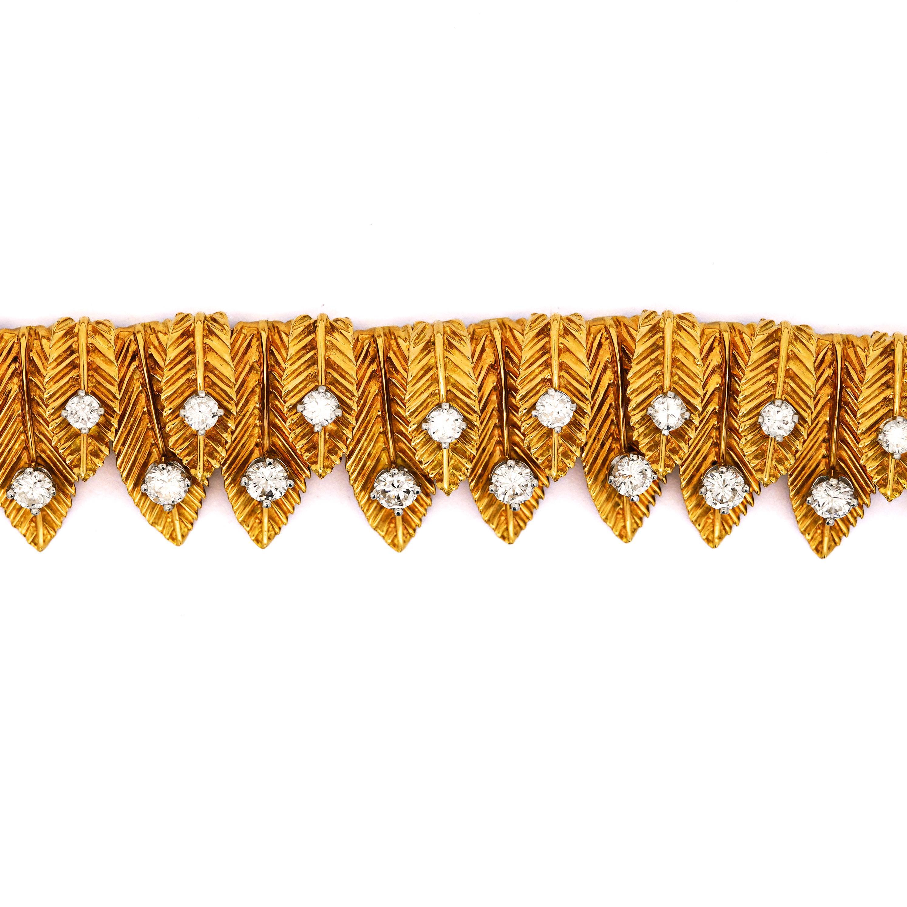 Van Cleef & Arpels, collana girocollo vintage retrò con diamanti e foglie in oro 18 carati in vendita 2