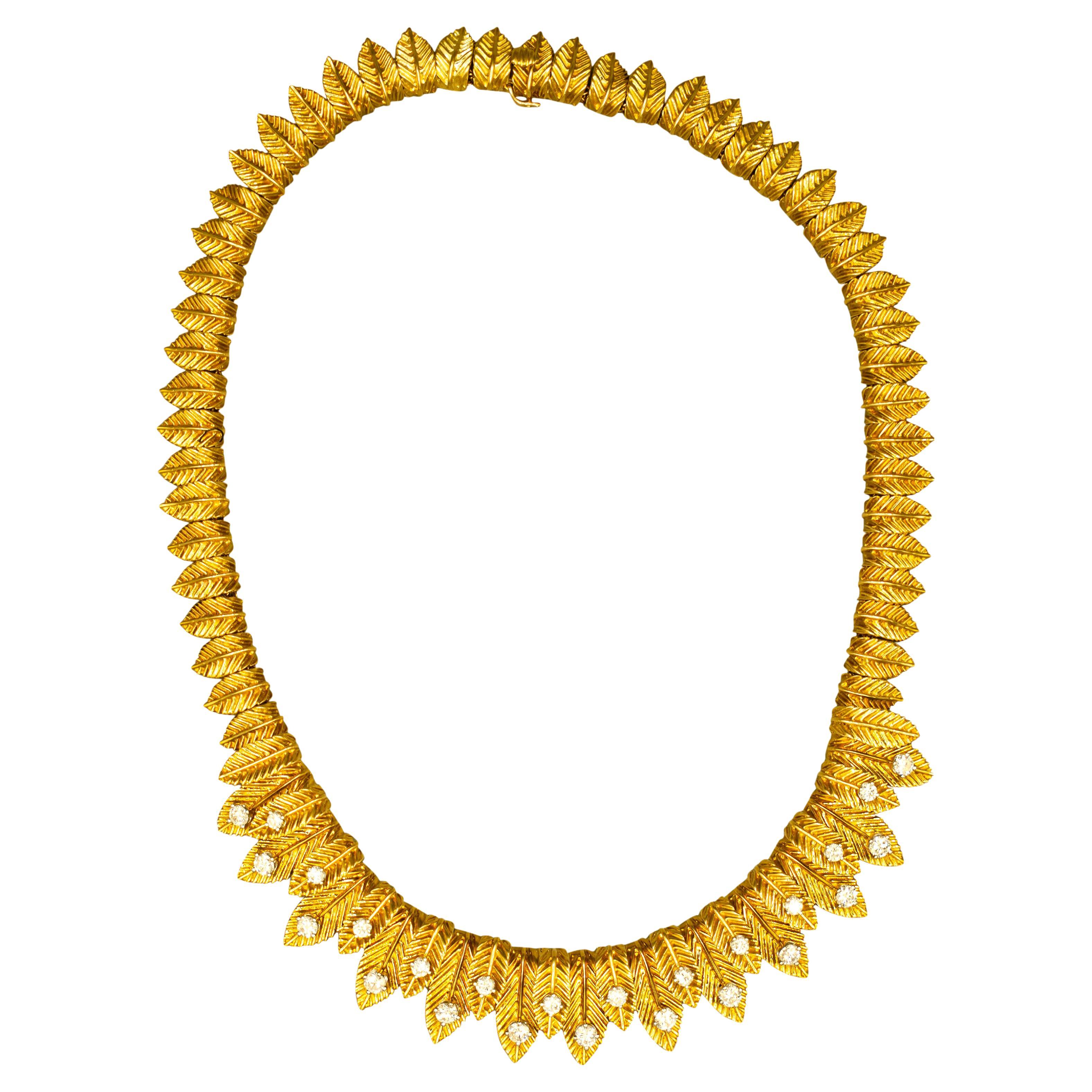Van Cleef & Arpels 18K Gold Leaf Diamond Vintage Retro Choker Necklace