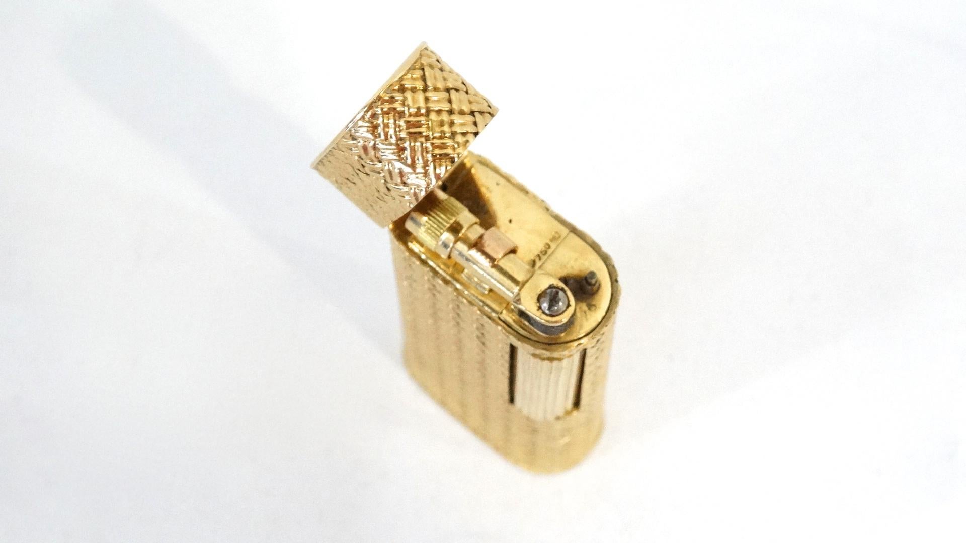 Van Cleef & Arpels Accendino in oro 18 carati in vendita 3
