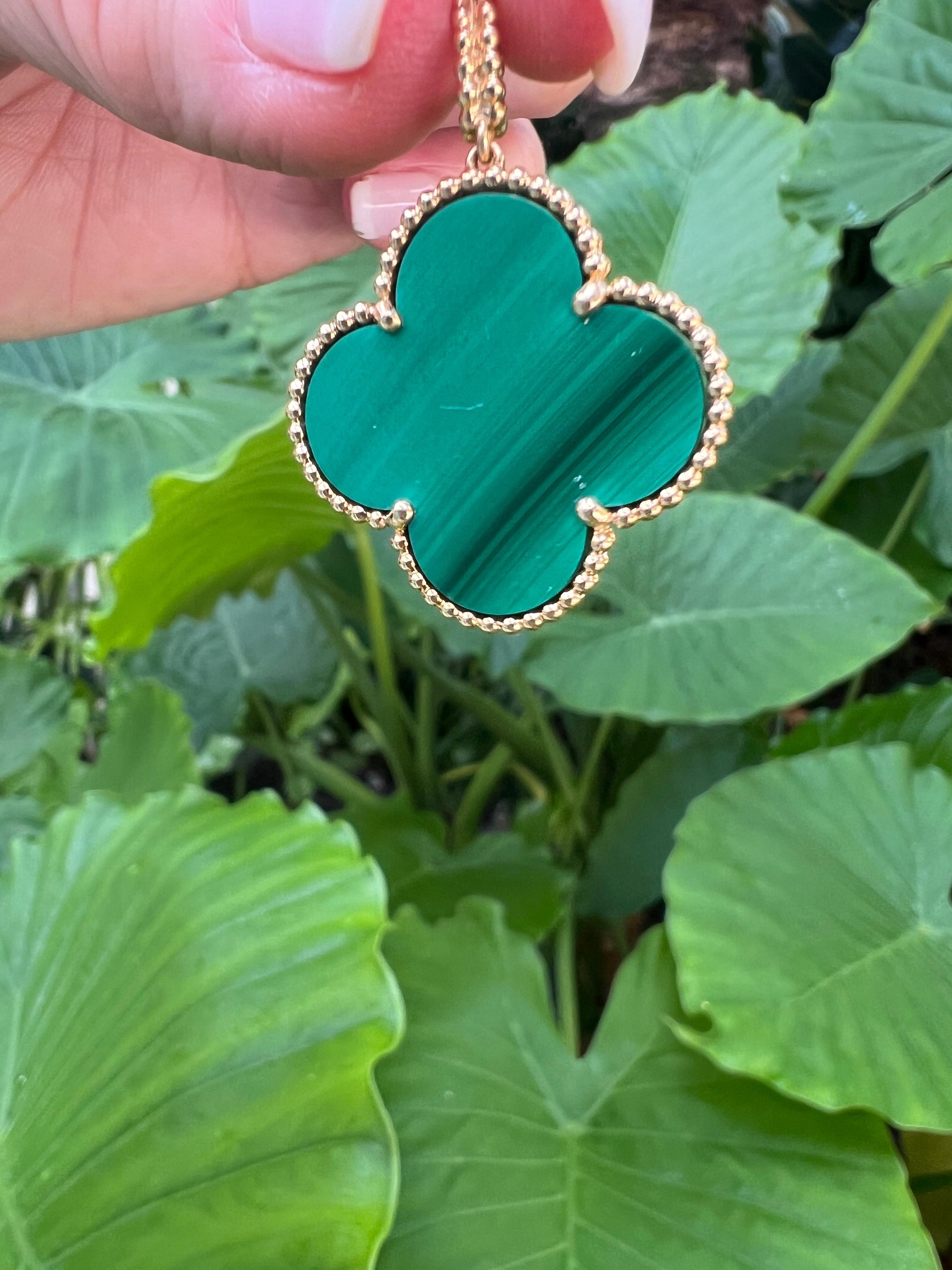 Tumbled Van Cleef & Arpels 18k Gold Malachite Magic Alhambra Pendant