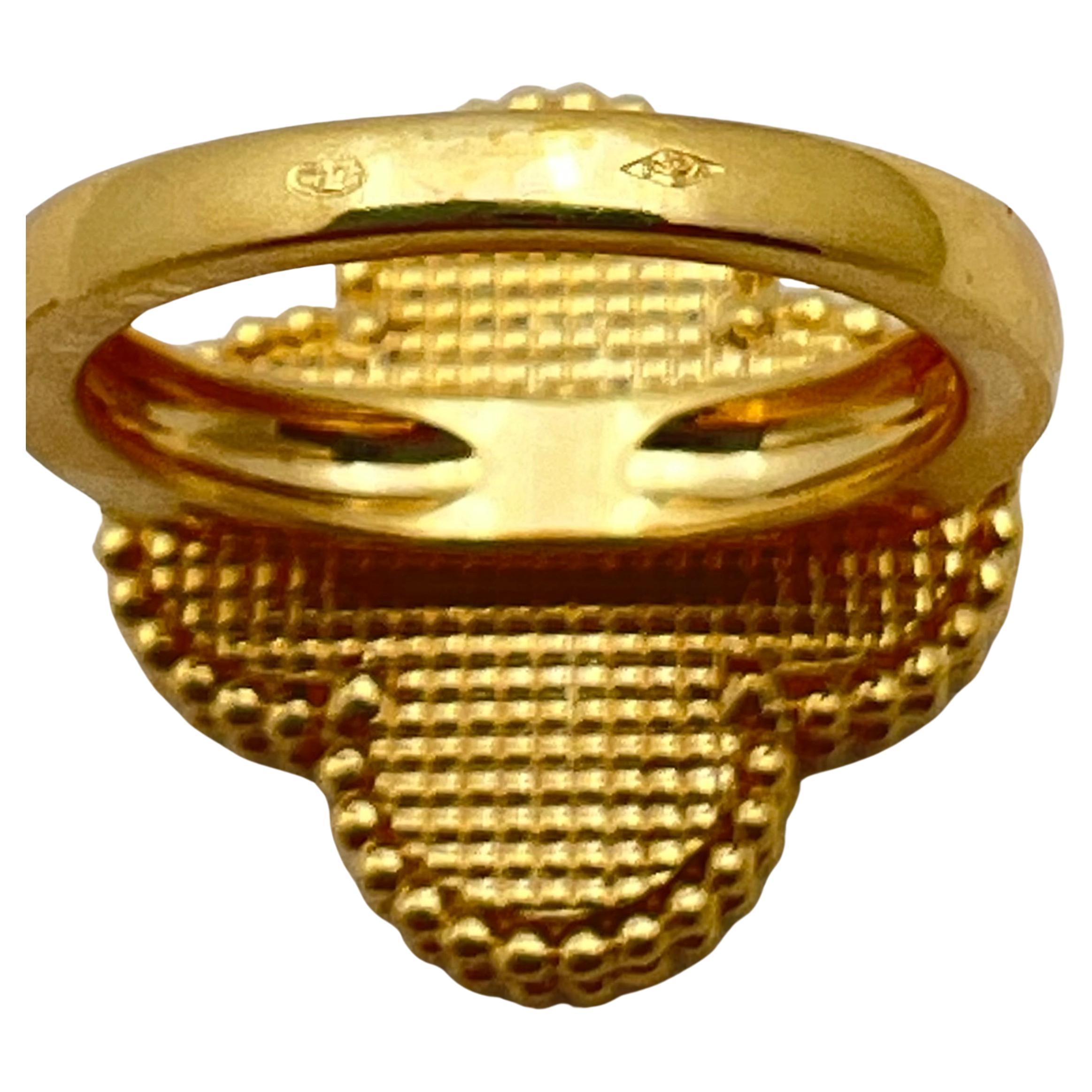 Van Cleef & Arpels 18k Yellow Gold Malachite Magic Alhambra Ring In Excellent Condition In Palm Beach, FL