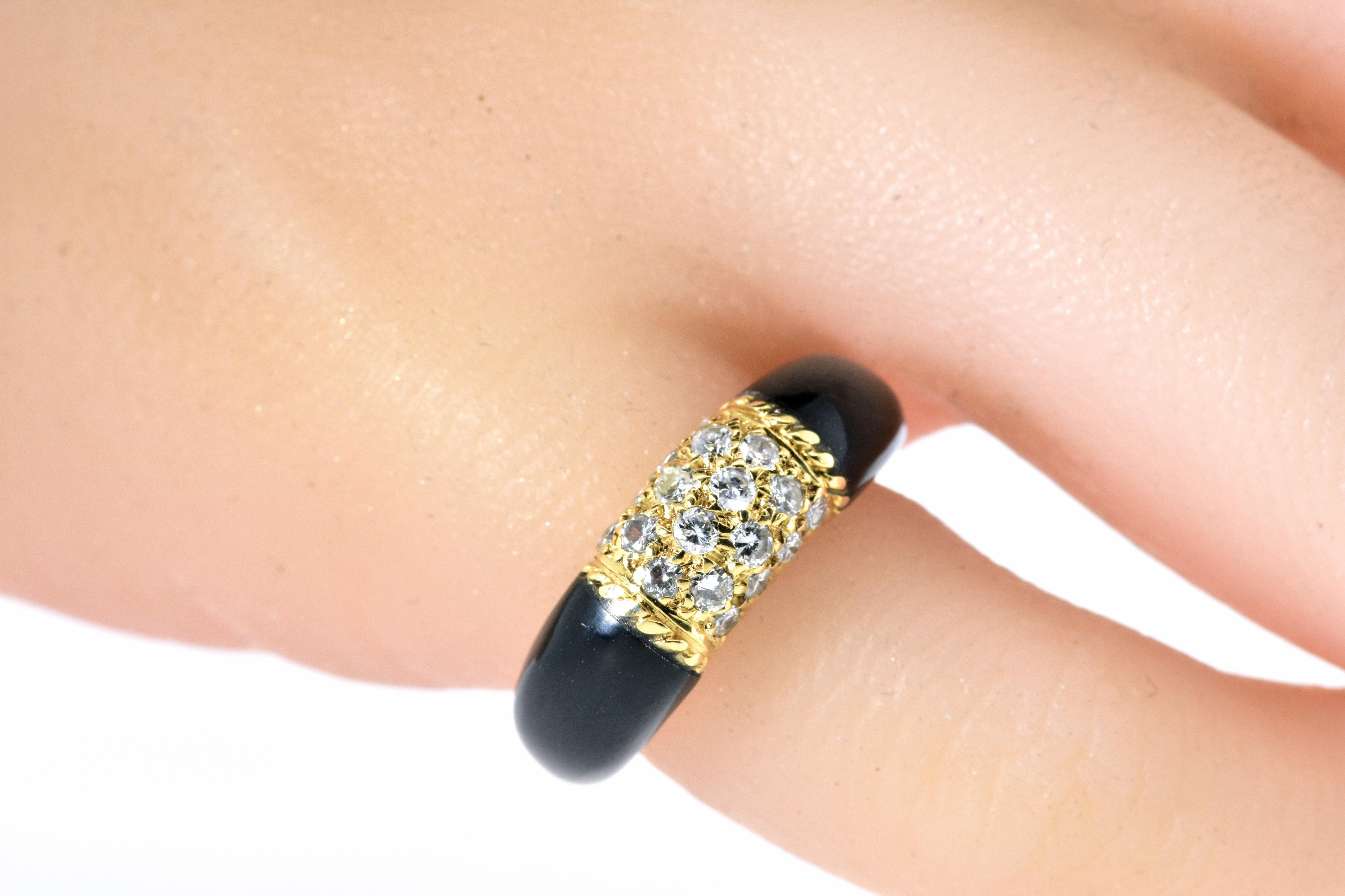Van Cleef & Arpels 18 Karat Gold, Onyx and Diamond Ring In Excellent Condition In Aspen, CO
