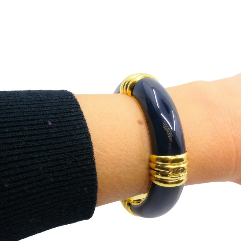 Taglio misto Van Cleef & Arpels Bracciale in oro 18 carati con onice in vendita