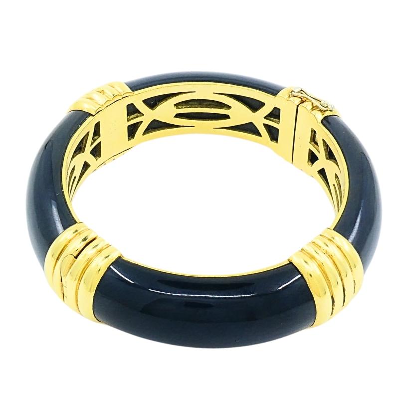 Van Cleef & Arpels Bracciale in oro 18 carati con onice In condizioni ottime in vendita a Beverly Hills, CA