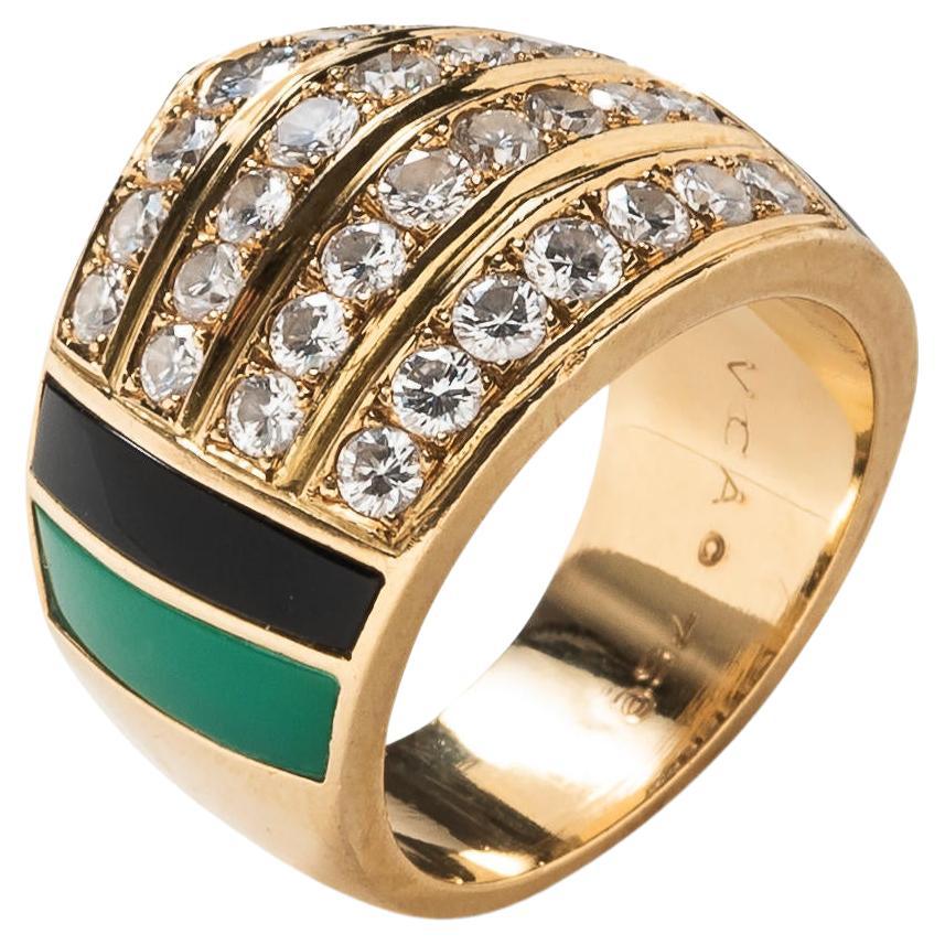Van Cleef & Arpels 18K Gold Onyx Chrysoprase and Diamond Ring