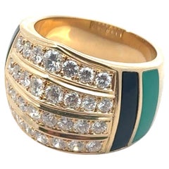 Van Cleef & Arpels 18K Gold Onyx Chrysoprase and Diamond Ring