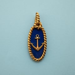 Van Cleef & Arpels 18k Gold Pendant with Sodalite and Diamond