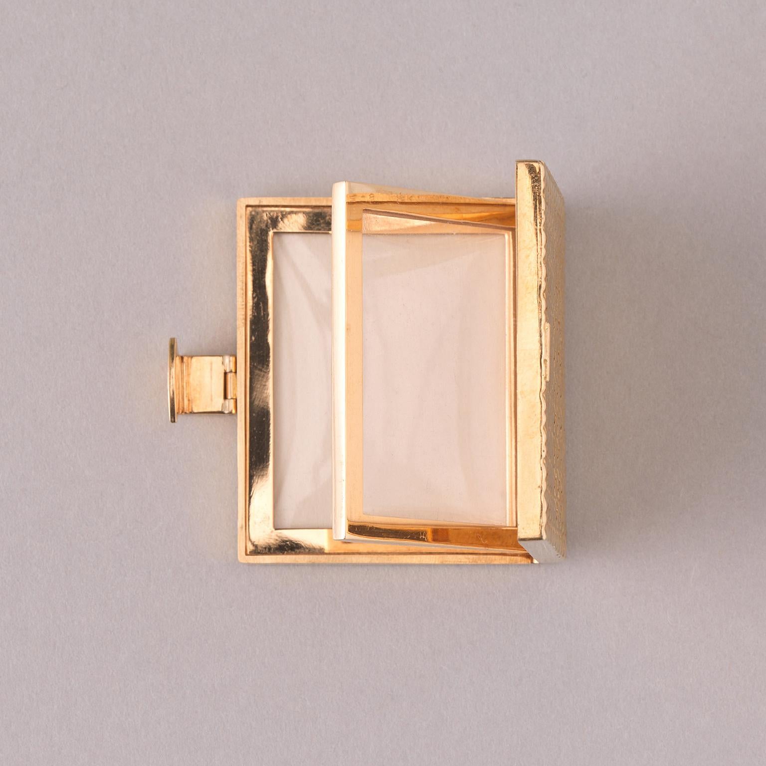 Van Cleef & Arpels 18k Gold Photo Frame In Good Condition In Amsterdam, NL