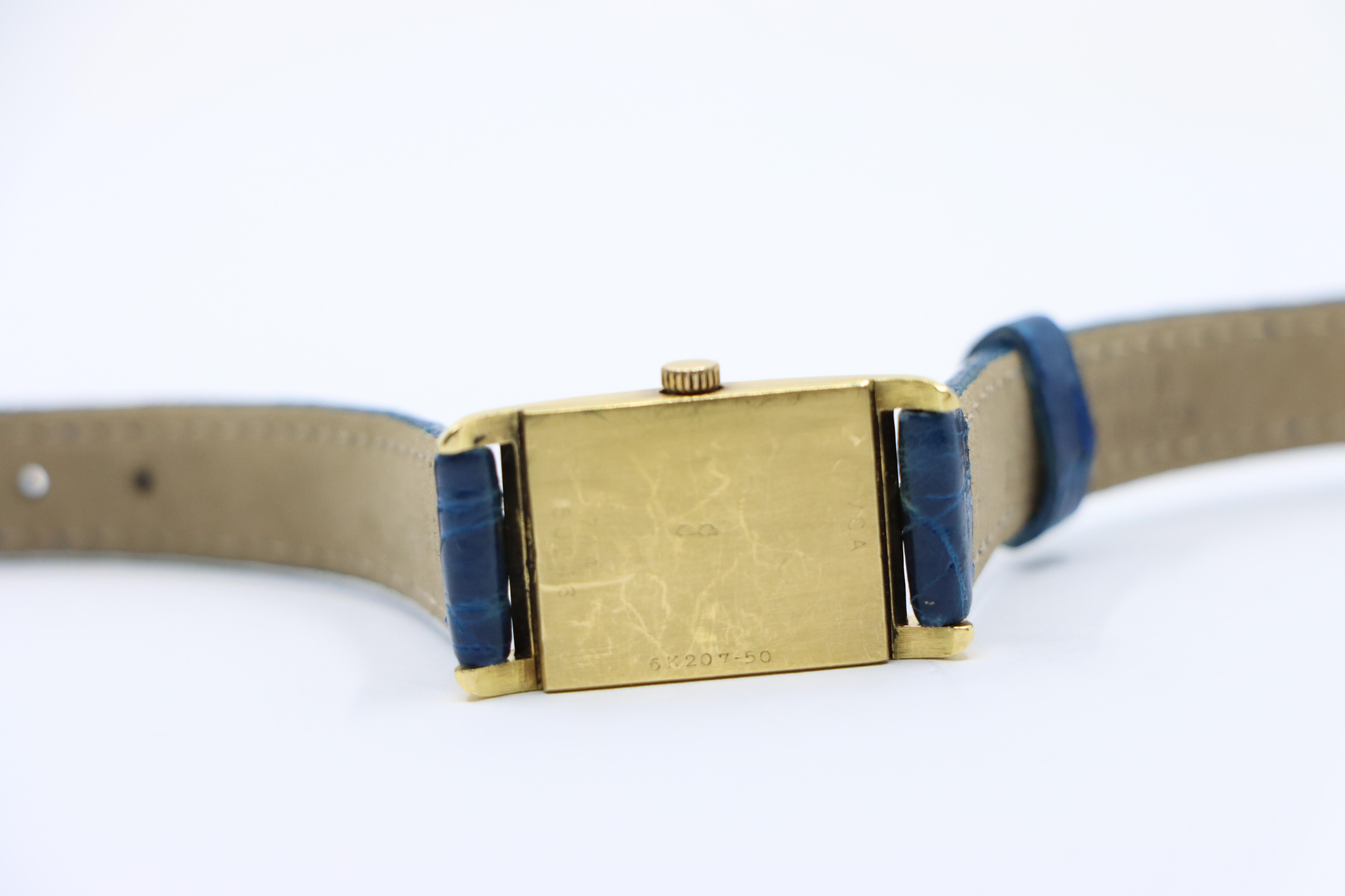 Van Cleef & Arpels 18K Gold Vintage Quartz Ladies Watch For Sale 8