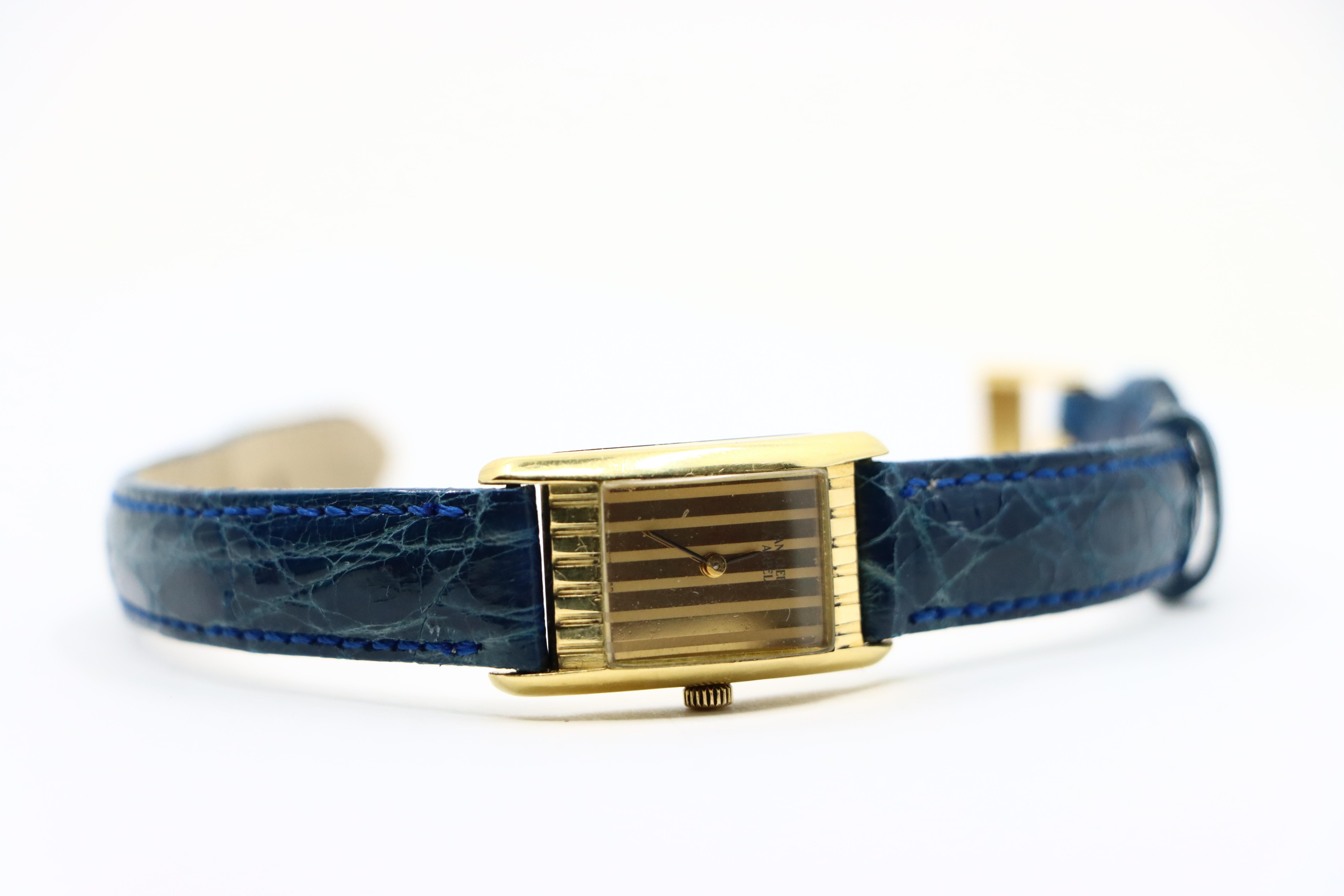 Van Cleef & Arpels 18K Gold Vintage Quartz Ladies Watch For Sale 12