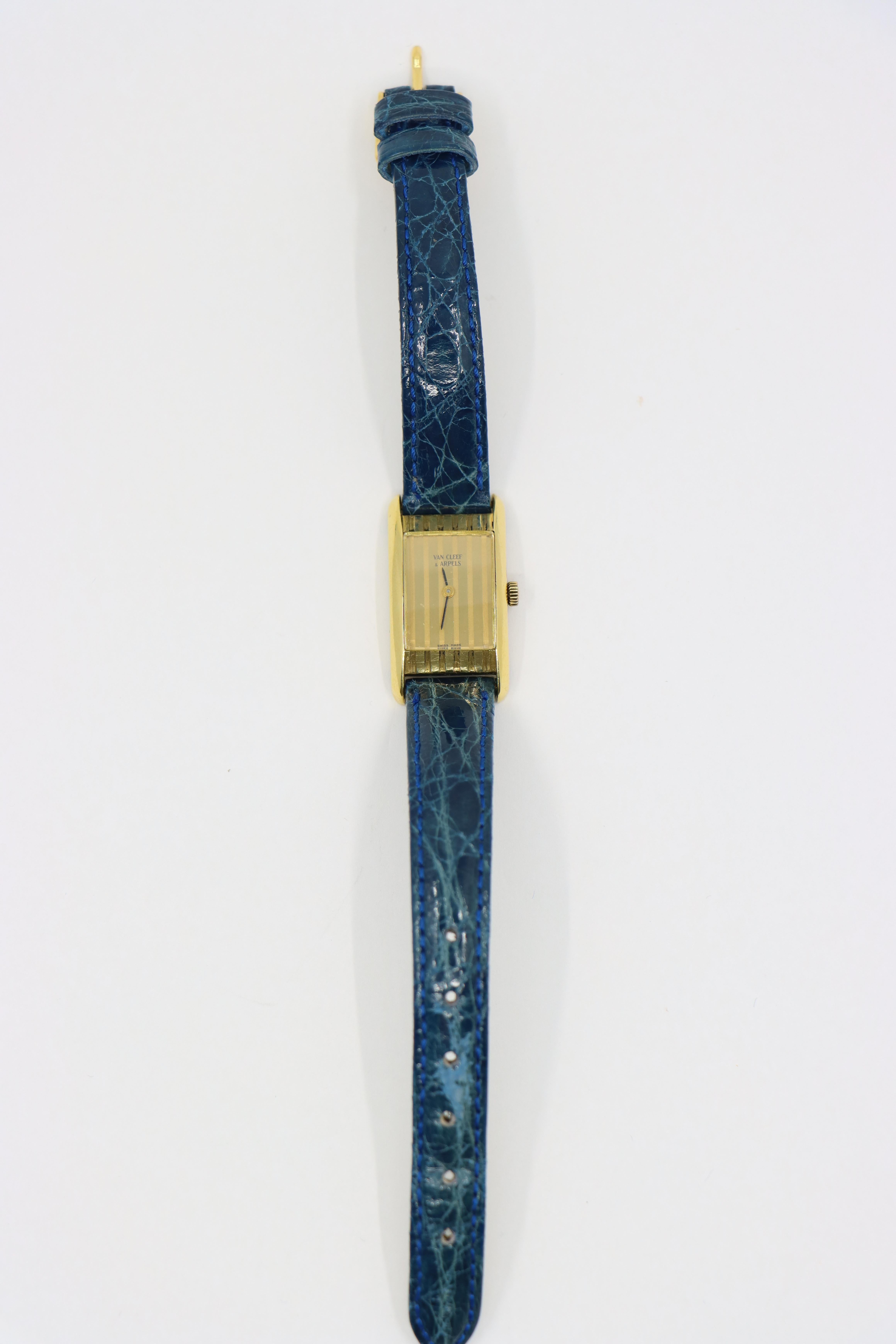 Van Cleef & Arpels 18K Gold Vintage Quartz Ladies Watch For Sale 2