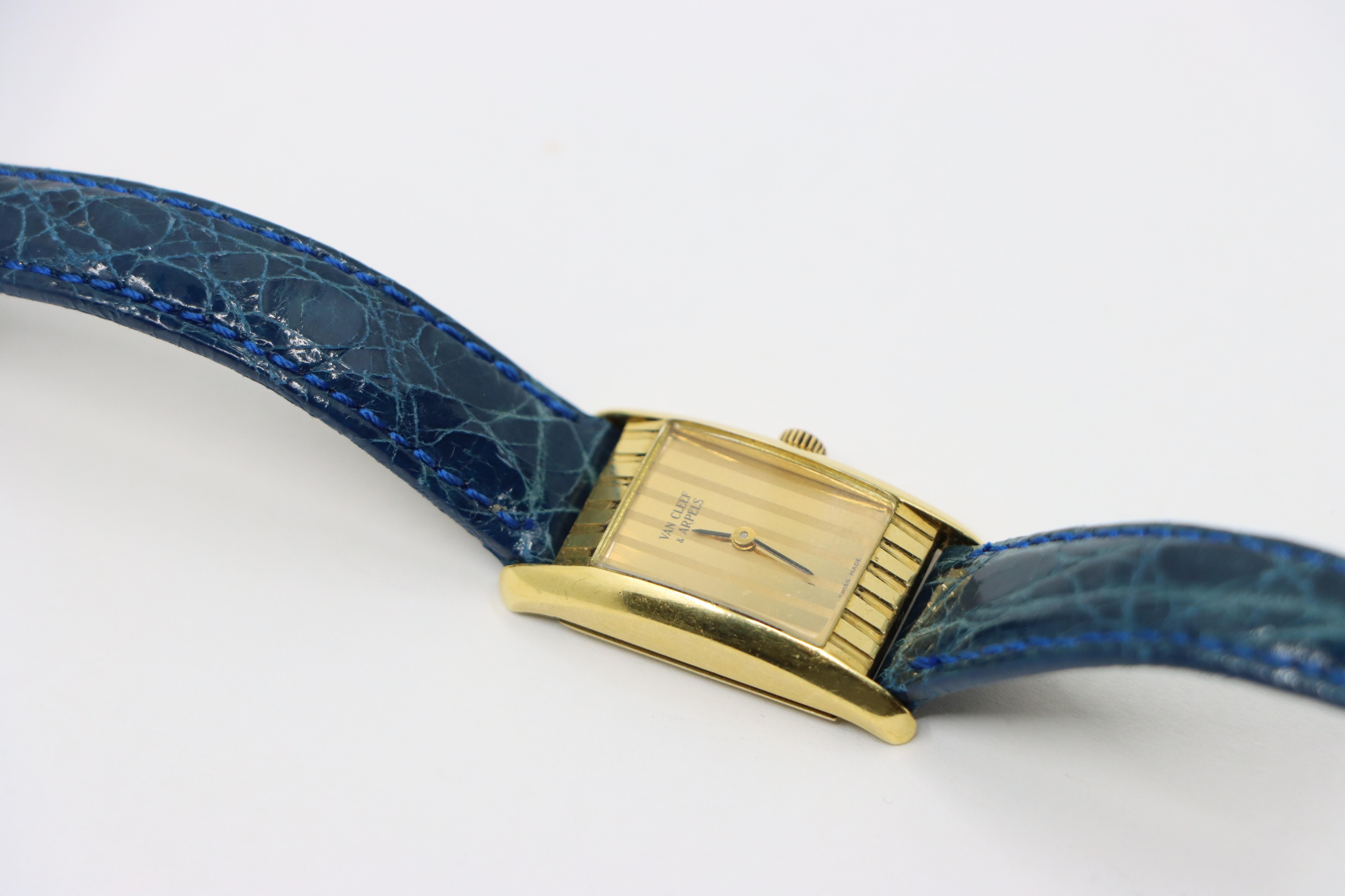 Van Cleef & Arpels 18K Gold Vintage Quartz Ladies Watch For Sale 5