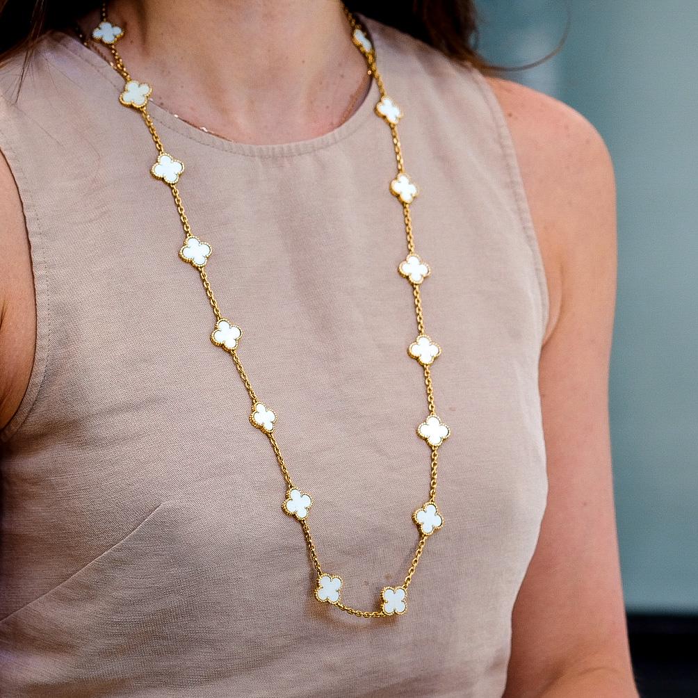 Van Cleef & Arpels 18K Gold Vintage White Coral 20 Motif Alhambra Chain Necklace For Sale 2