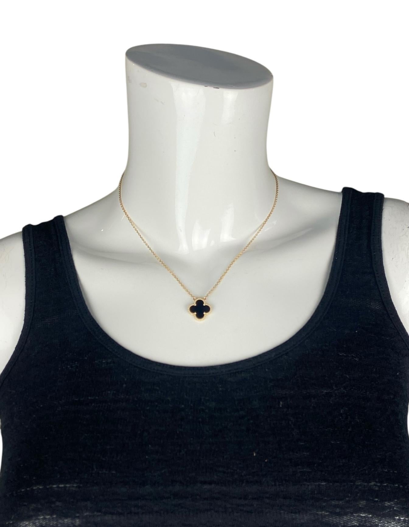 Van Cleef & Arpels - Collana Alhambra d'epoca in oro giallo 18 carati e onice nero

Prodotto in: Francia
Anno di produzione: 2024
Materiali: Onice nera, oro giallo 18 carati
Punzoni: VCA Au750, numero di serie
Chiusura/apertura: Chiusura ad