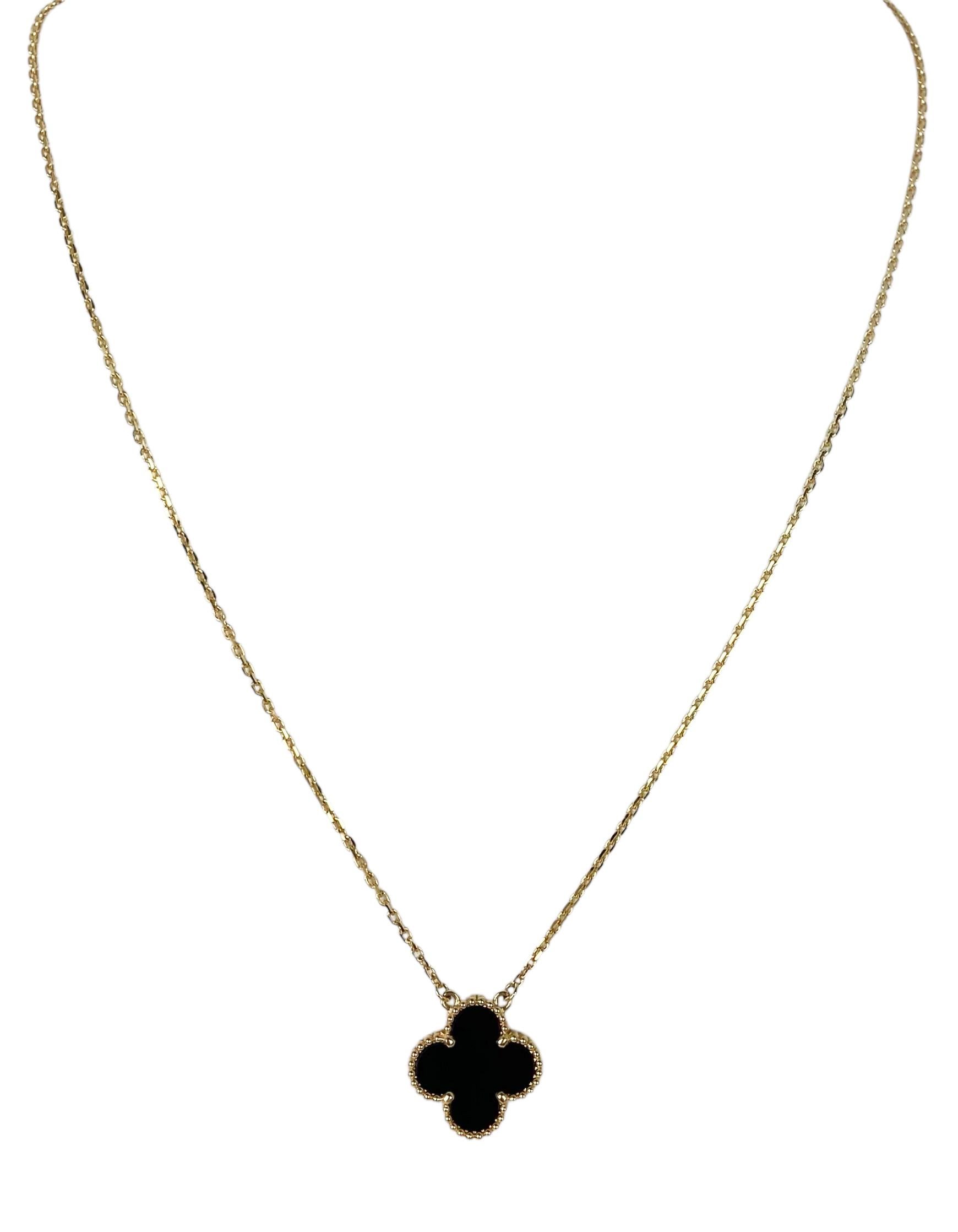 Taglio singolo Van Cleef & Arpels Collana Alhambra Vintage 18k/Onyx in vendita