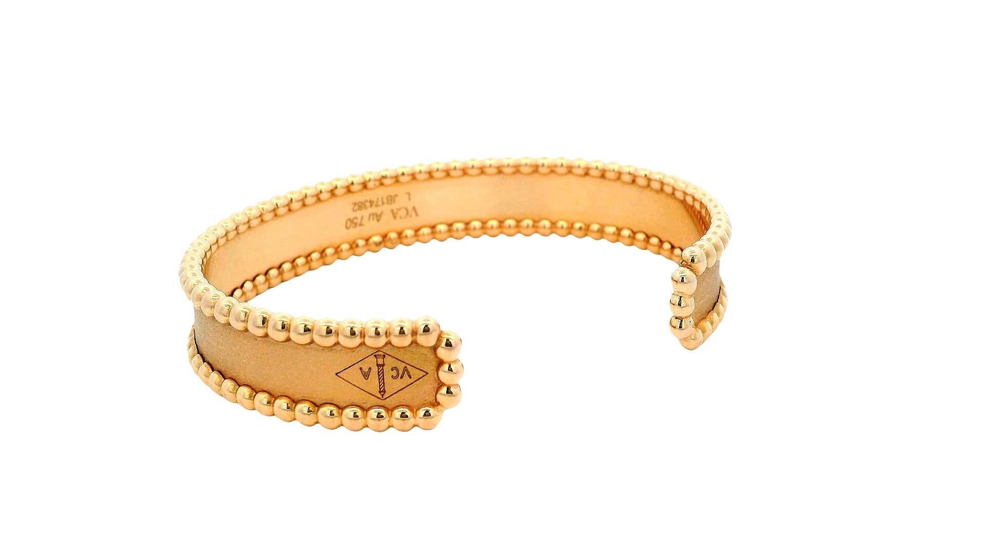 Van Cleef & Arpels 18K Rose Gold Größe 18 Perlee Manschette im Zustand „Gut“ im Angebot in Great Neck Plaza, NY