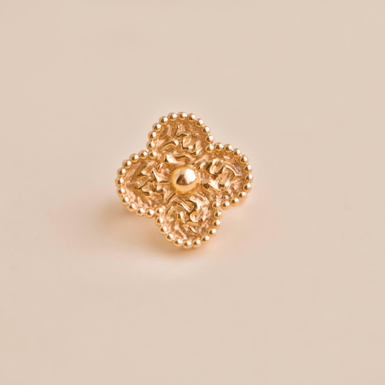 Van Cleef & Arpels 18K Rose Hammered Gold Vintage Alhambra 18K Earrings In Excellent Condition For Sale In Banbury, GB