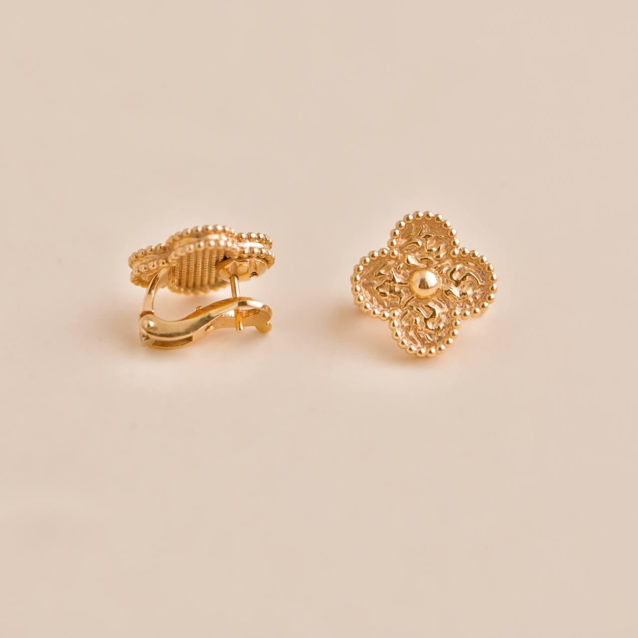 Women's or Men's Van Cleef & Arpels 18K Rose Hammered Gold Vintage Alhambra 18K Earrings For Sale