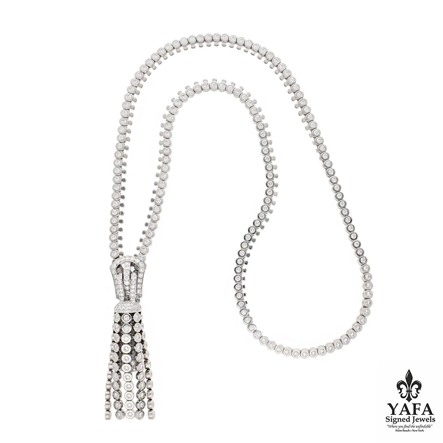 Van Cleef & Arpels 18K White Gold and Diamond Extra Long ZIP Necklace In Excellent Condition For Sale In New York, NY
