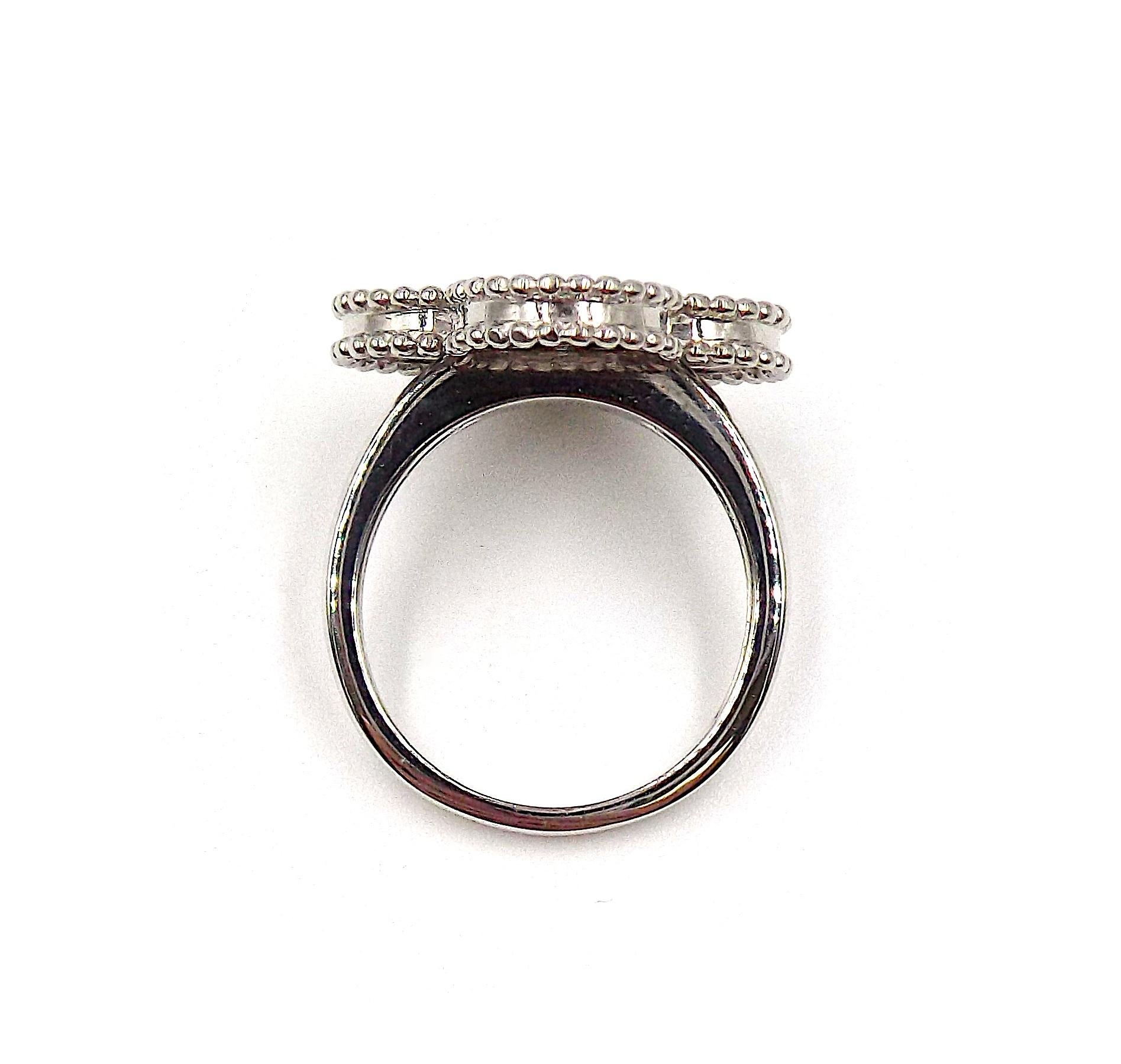 Van Cleef & Arpels Magic Alhambra-Ring, 18 Karat Weißgold Diamant Damen im Angebot