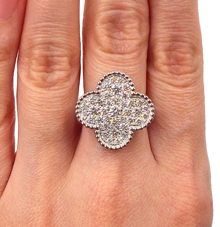 Van cleef 2024 magic alhambra ring