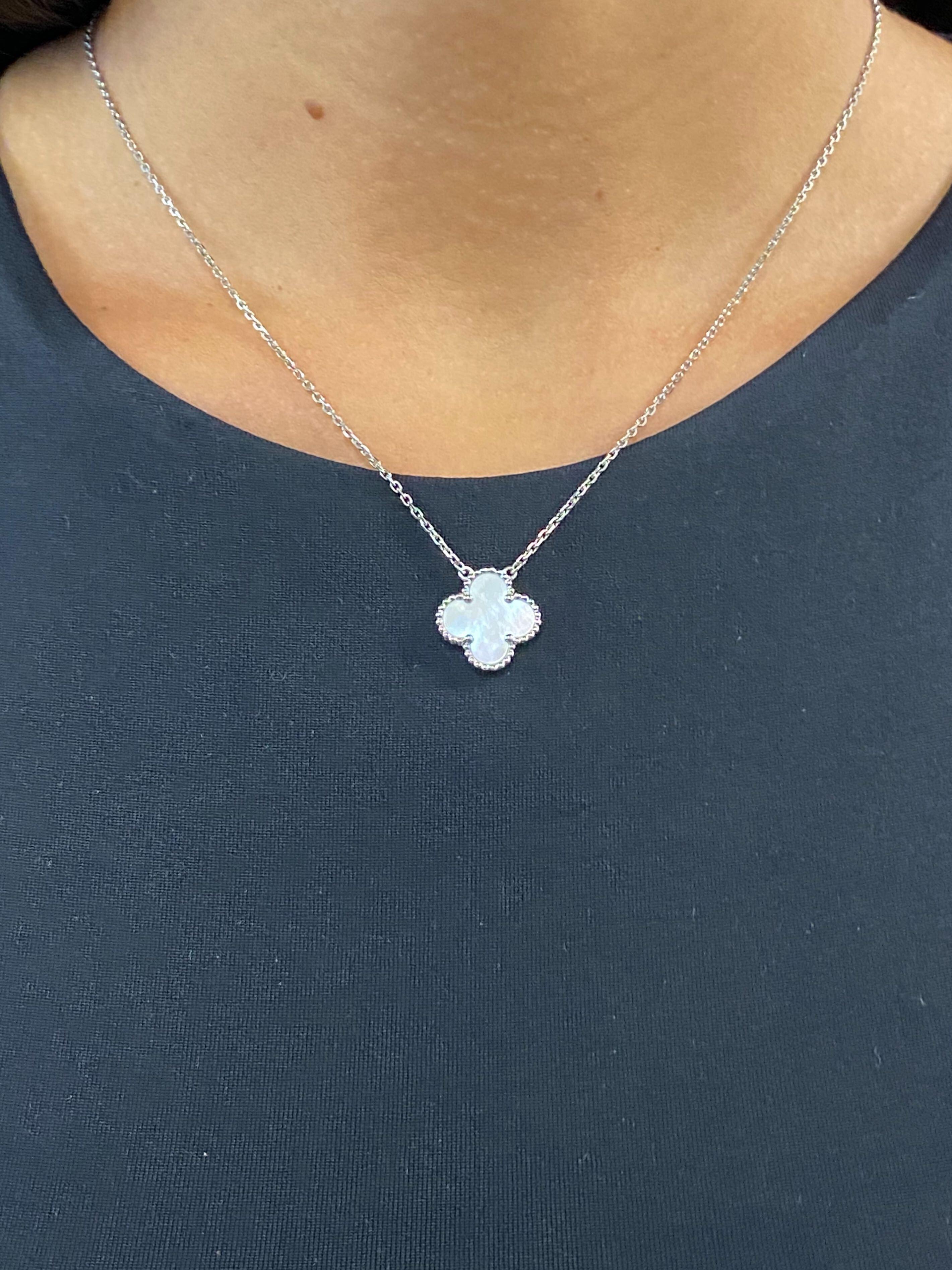 Van Cleef & Arpels 18 Karat White Gold Mother of Pearl Vintage Alhambra Necklace In Excellent Condition In New York, NY