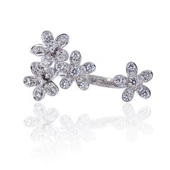 Van Cleef & Arpels 18K White Gold Socrate Between the Finger Diamond Ring