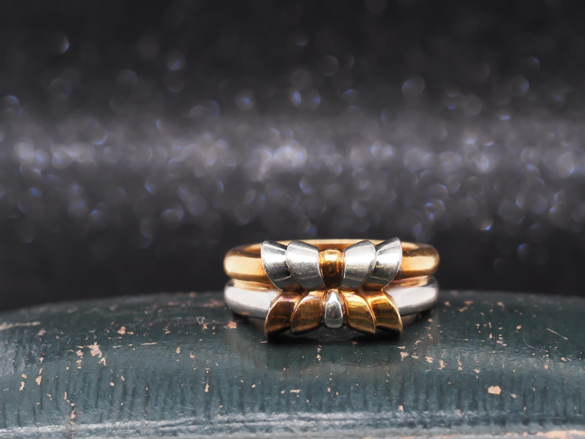 Van Cleef & Arpels 18K Yellow and White Gold Vintage Ring - VHK#955

Year: 1970s

Item Details:
Ring Size: 5.25 (Sizable)
Metal Type: 18K Gold (Yellow and White) [Hallmarked, and Tested]
Weight: 12.4 grams

Signed with Numbers, and hallmarks on the