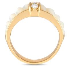 Anello Van Cleef & Arpels in oro giallo 18 carati con diamanti e madreperla da 0,15 carati