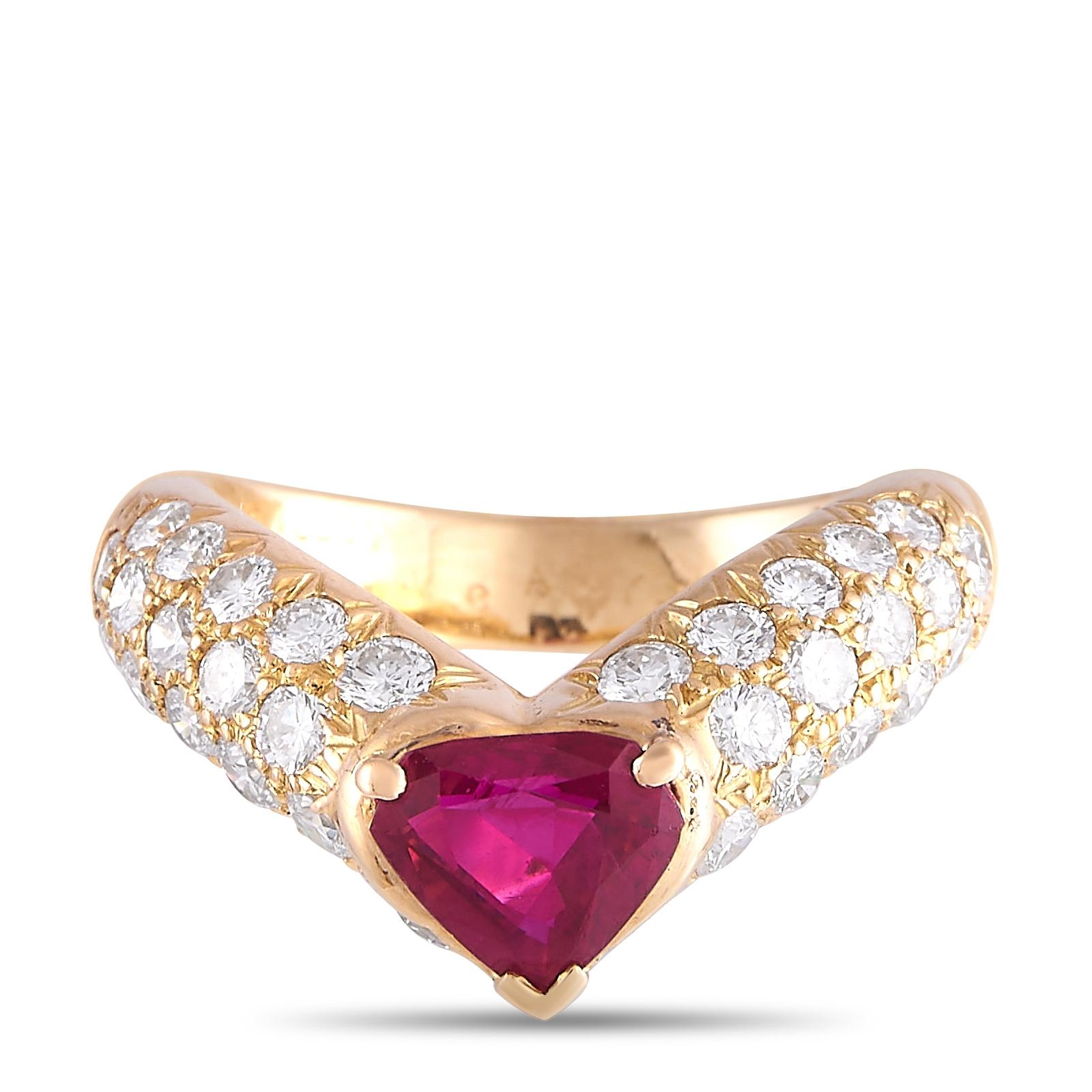 Round Cut Van Cleef & Arpels 18K Yellow Gold 1.09 Ct Diamond and Ruby Ring