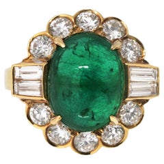 Anillo Van Cleef & Arpels de oro amarillo de 18 quilates de la década de 1960 con esmeralda verde y diamantes