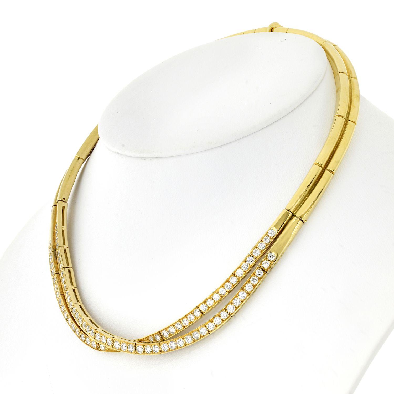 Incorporate this vintage jewel into your day-to-day style and use it as a statement piece that reveals your bold character. This Van czleef & Arpels 18K Yellow Gold 6.00 ct diamond chocker necklace is a close-fitting necklace designed with a split